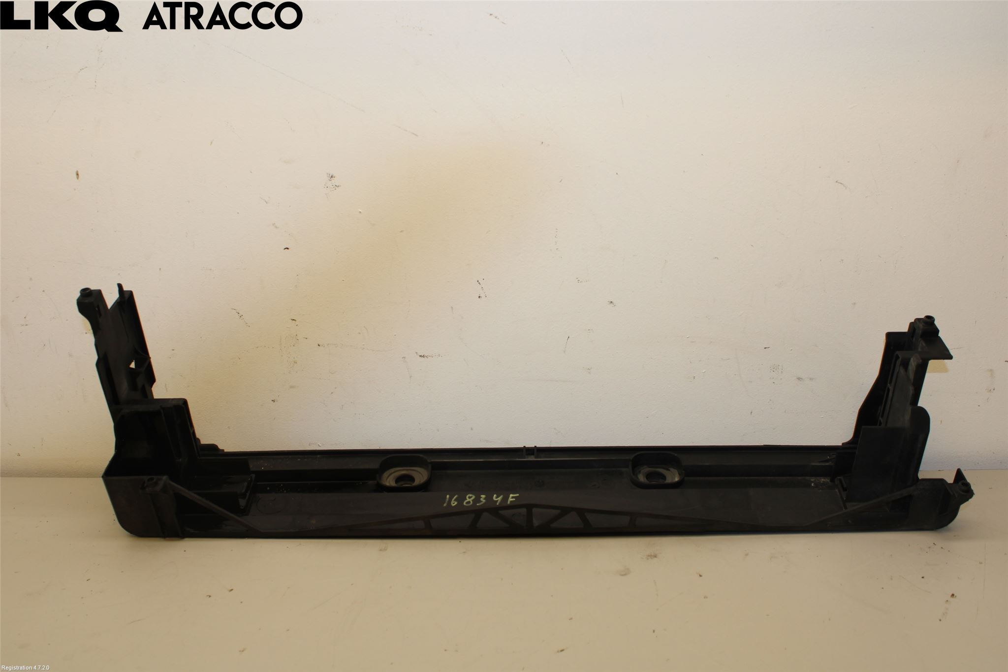 BMW 5 F10/F11/F18 09-17 Radiator Feste - Ramme - Bjelk