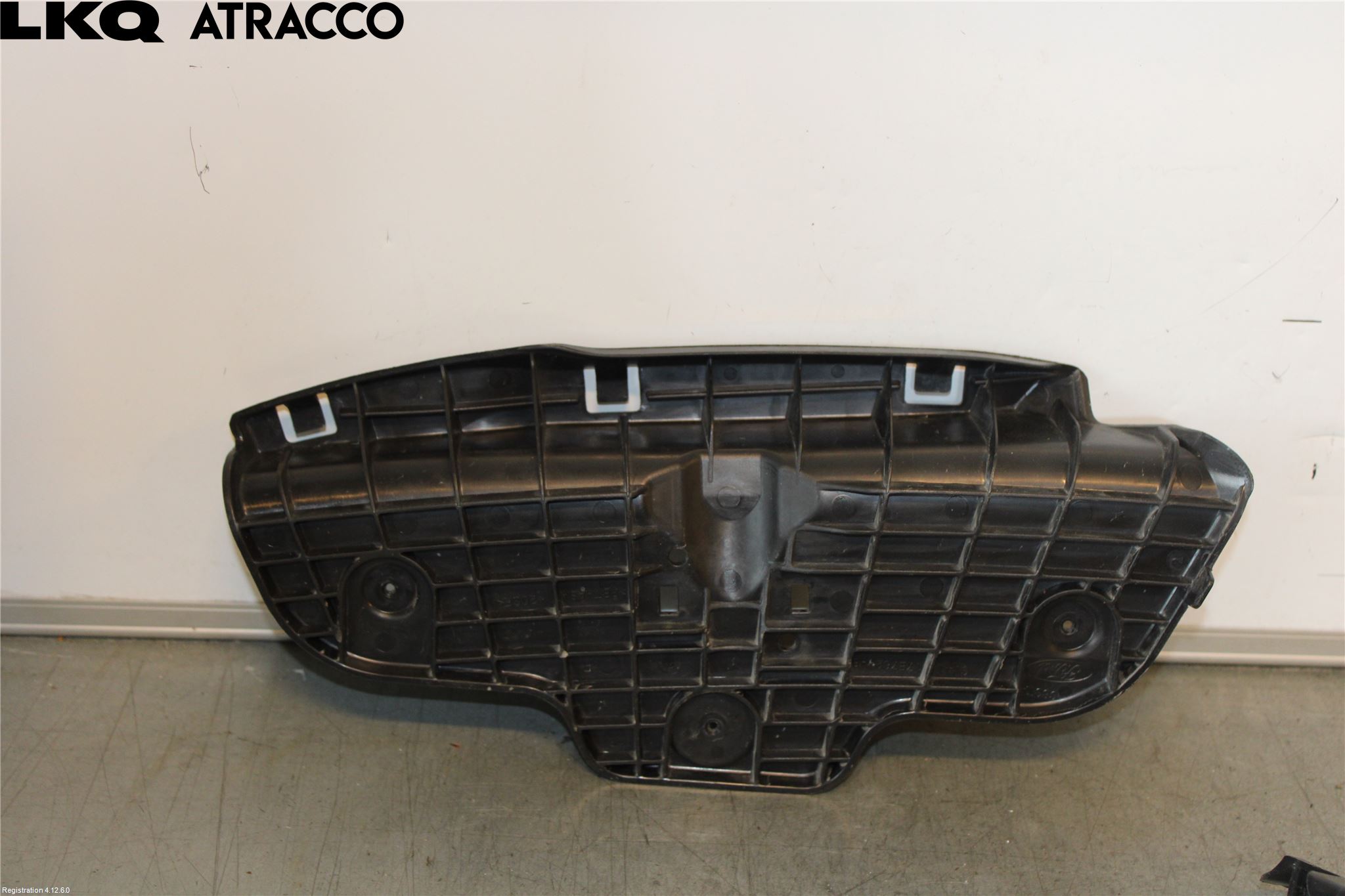 Ford KUGA 13-16 Frontlykt Holder-Feste