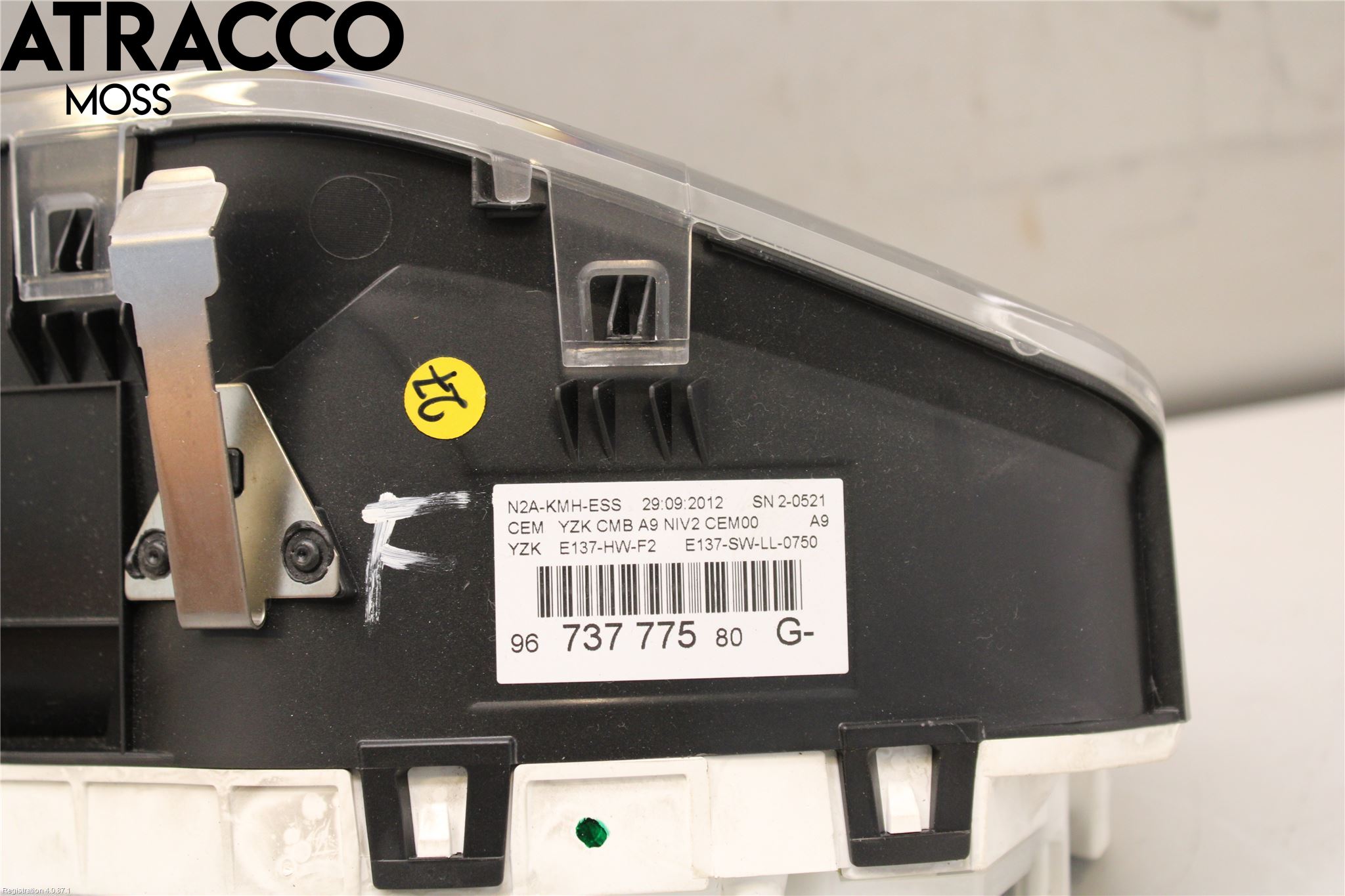 Peugeot 208 12-15 Instr Kombinert