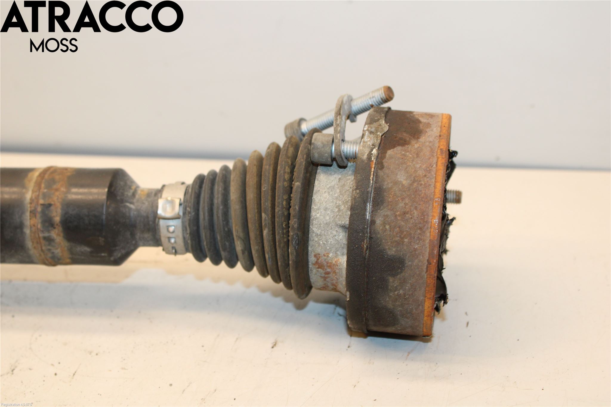 Volkswagen VW GOLF VI 09-13 Drivaksel Foran Kompl Høyre