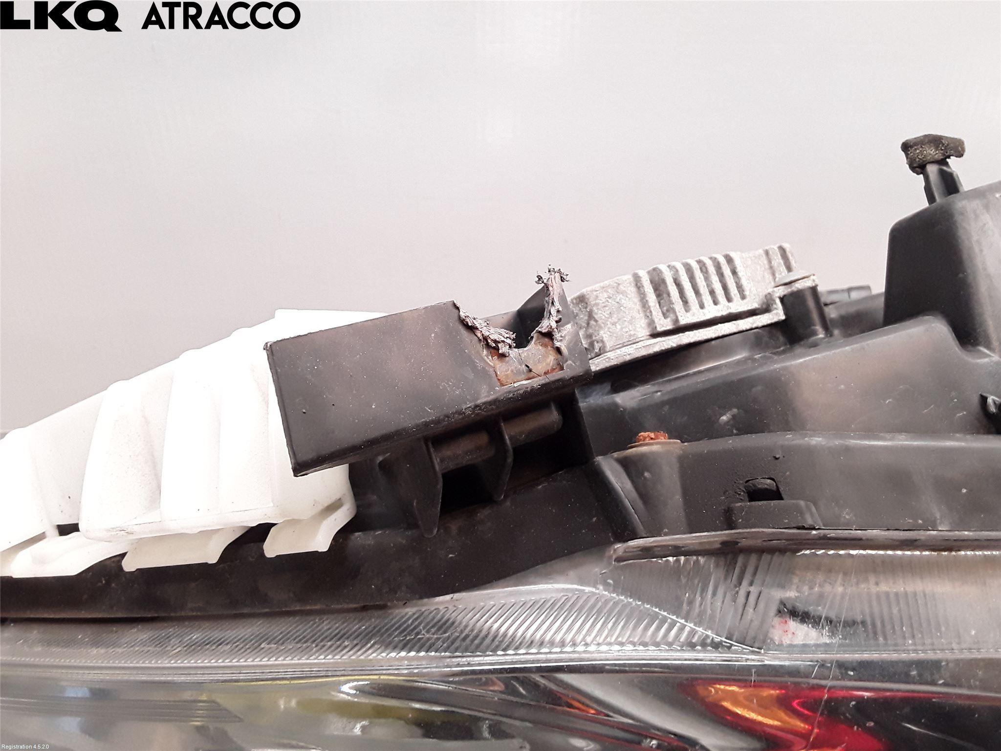 Nissan LEAF 11-17 Frontlykt Høyre