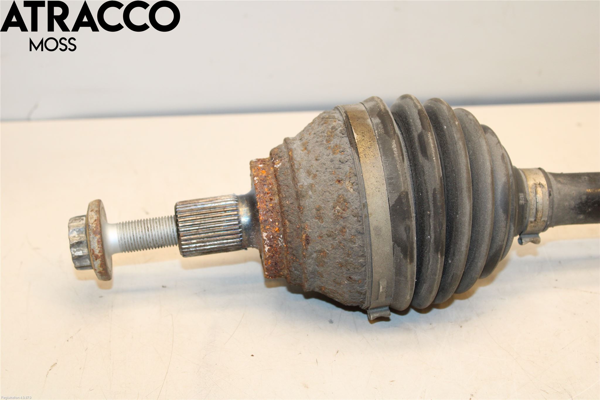 Volkswagen VW TIGUAN 07-16 Drivaksel Foran Kompl Venstre