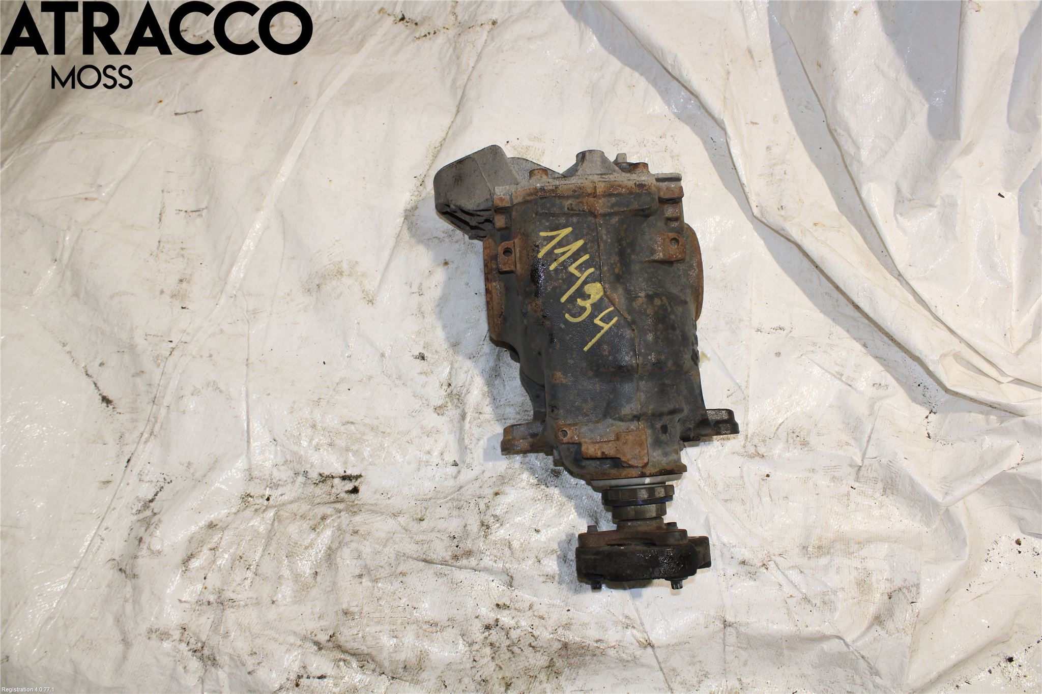 BMW 1 F20/F21 11-19 Bakaksel Kardang Bak -Diff