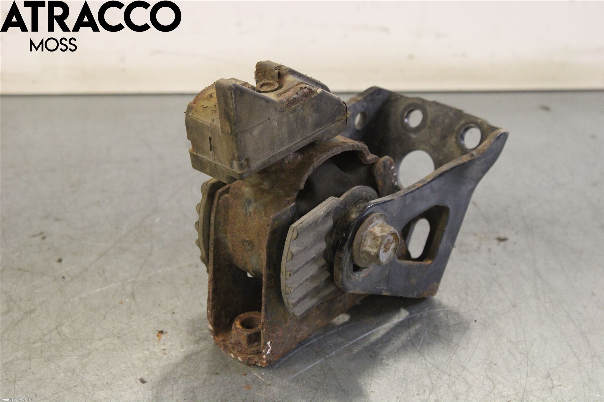 Toyota AURIS 10-12 Motor Feste Gummi