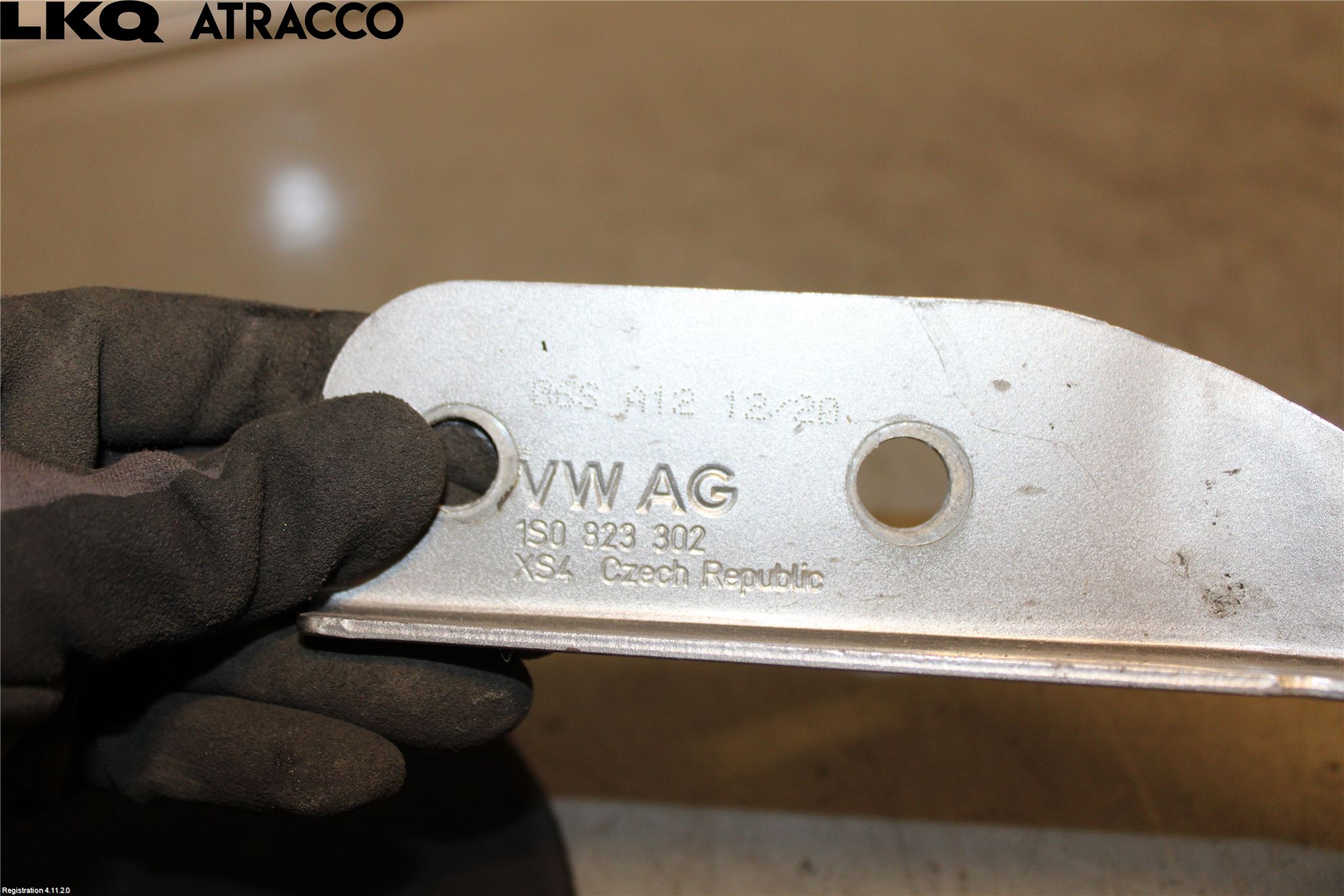 Volkswagen VW UP! / E-UP! Panser Hengsel - Hengsler