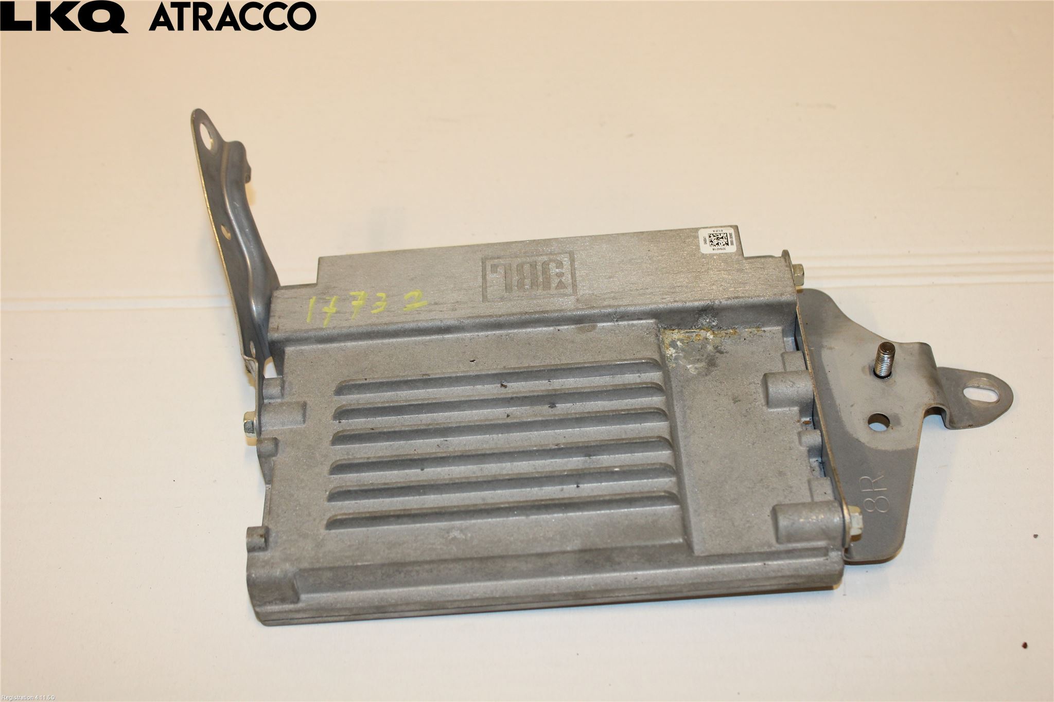 Toyota RAV4 19- Stereo Forsterker