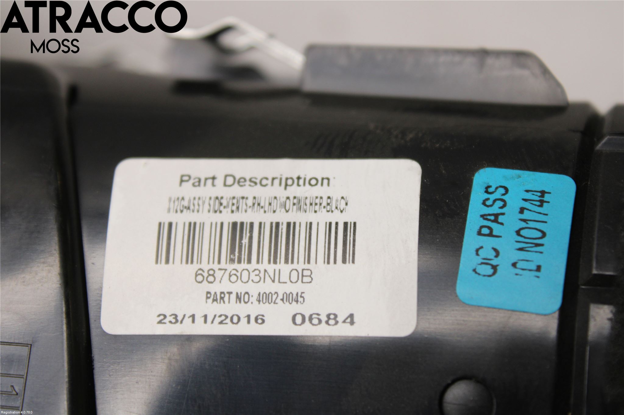 Nissan LEAF 11-17 Dashbord Kanal - Dyse