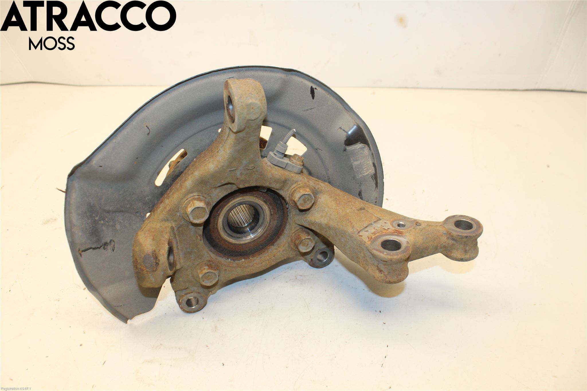 Toyota PRIUS+ ZVW40 12-20 Spindel Vf