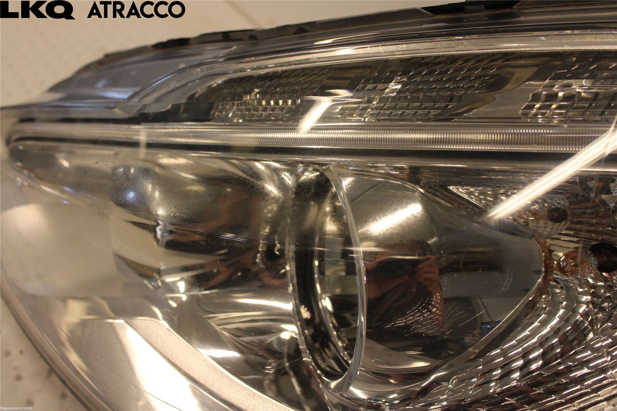 Peugeot 208 12-15 Frontlykt Venstre