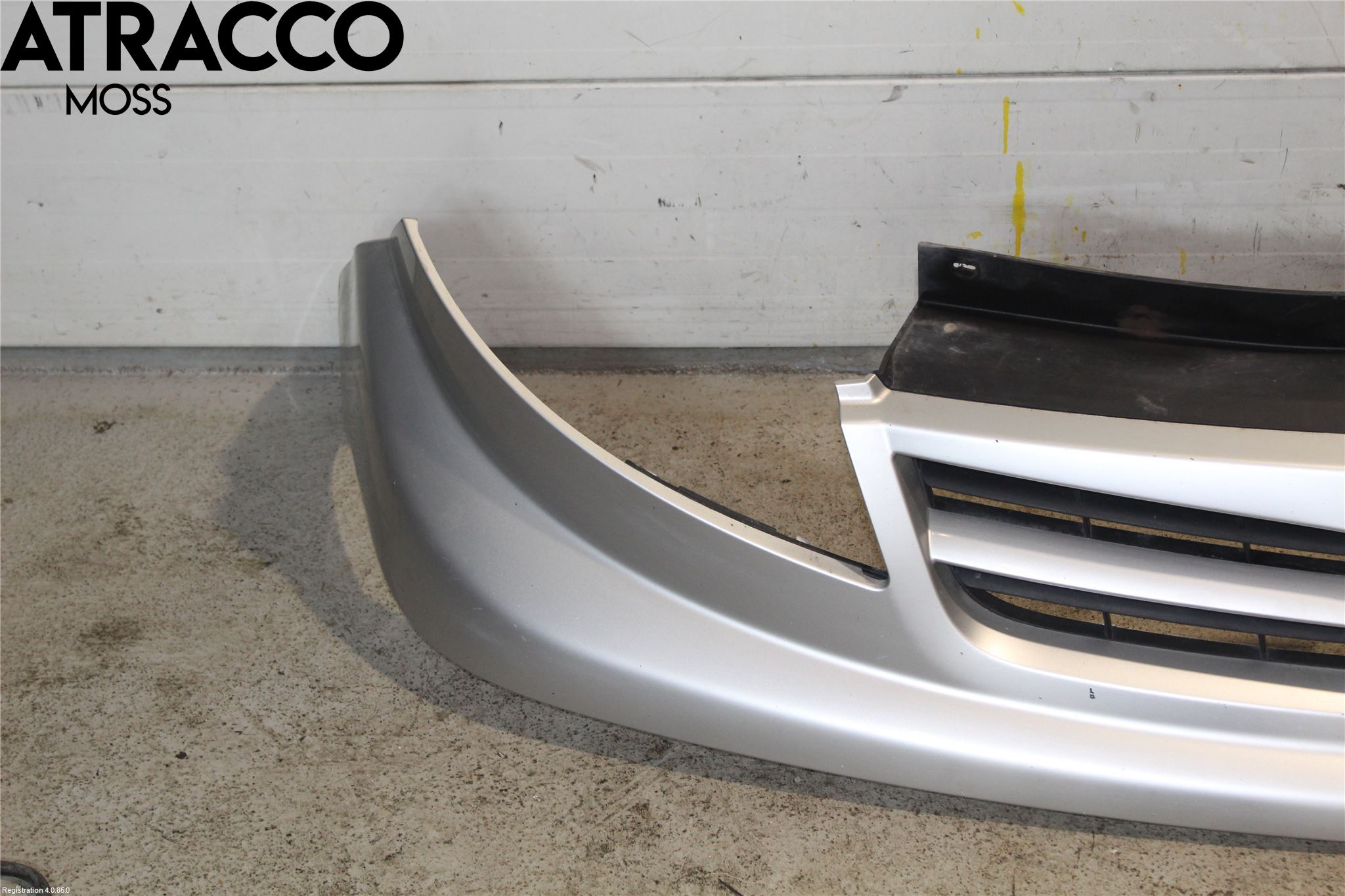Nissan PRIMASTAR Grill Komplett