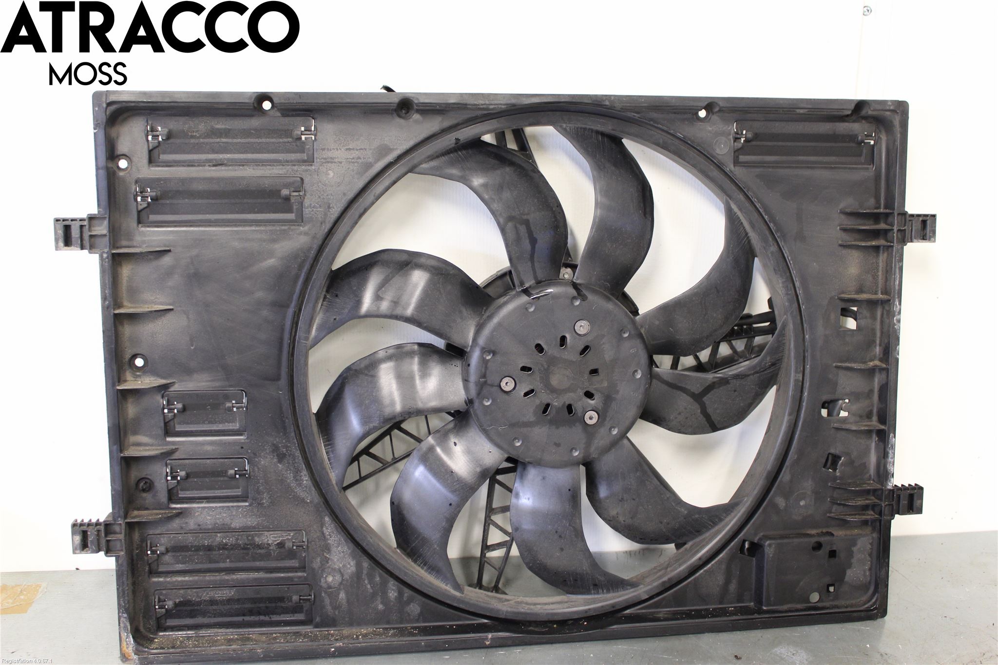 Volkswagen VW PASSAT 15-19 Kjølevifte-Radiator Hus-Kåpe