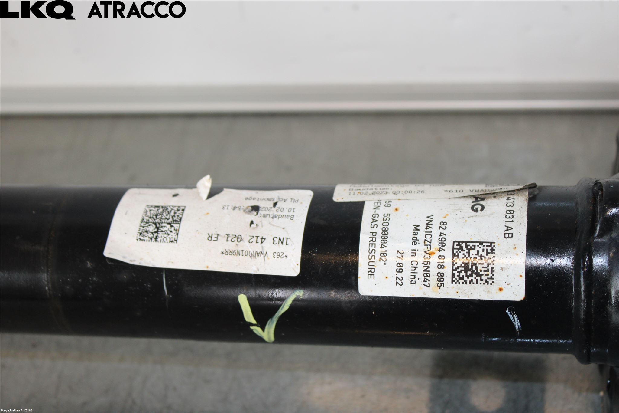 Volkswagen VW ID BUZZ/CARGO 22- Fjær Foran