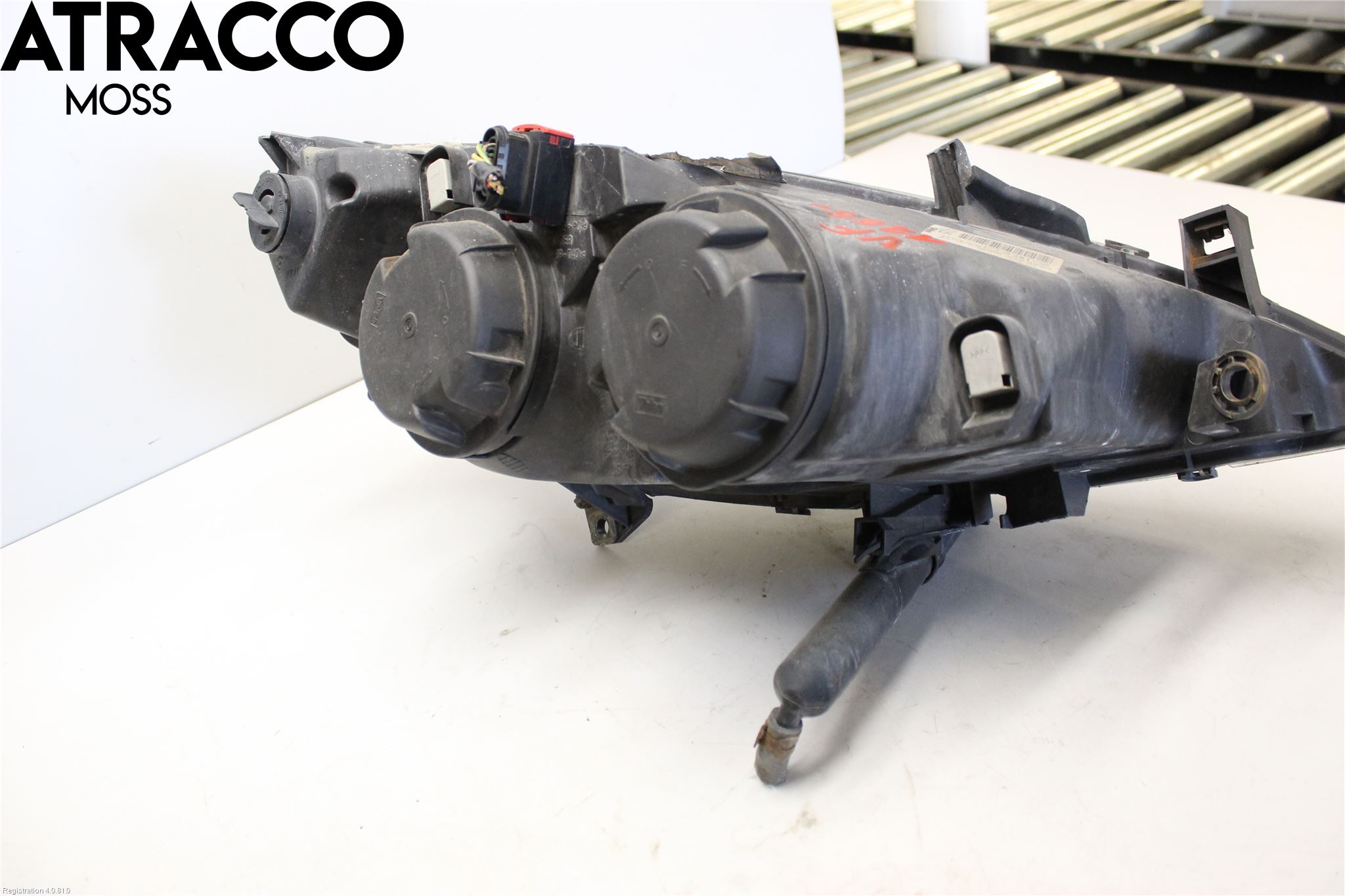 Peugeot 307     01-05 Frontlykt Venstre