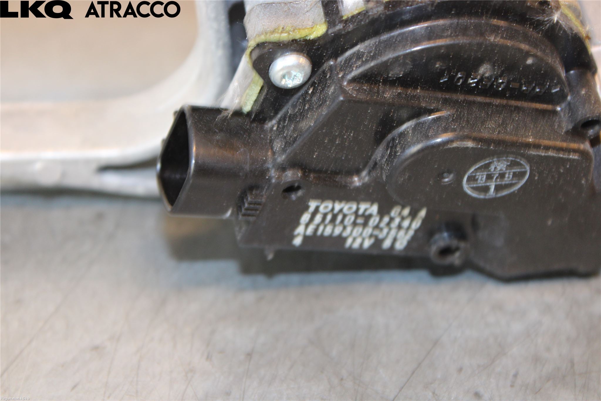 Toyota AURIS 13-19 Viskermotor Frontrute