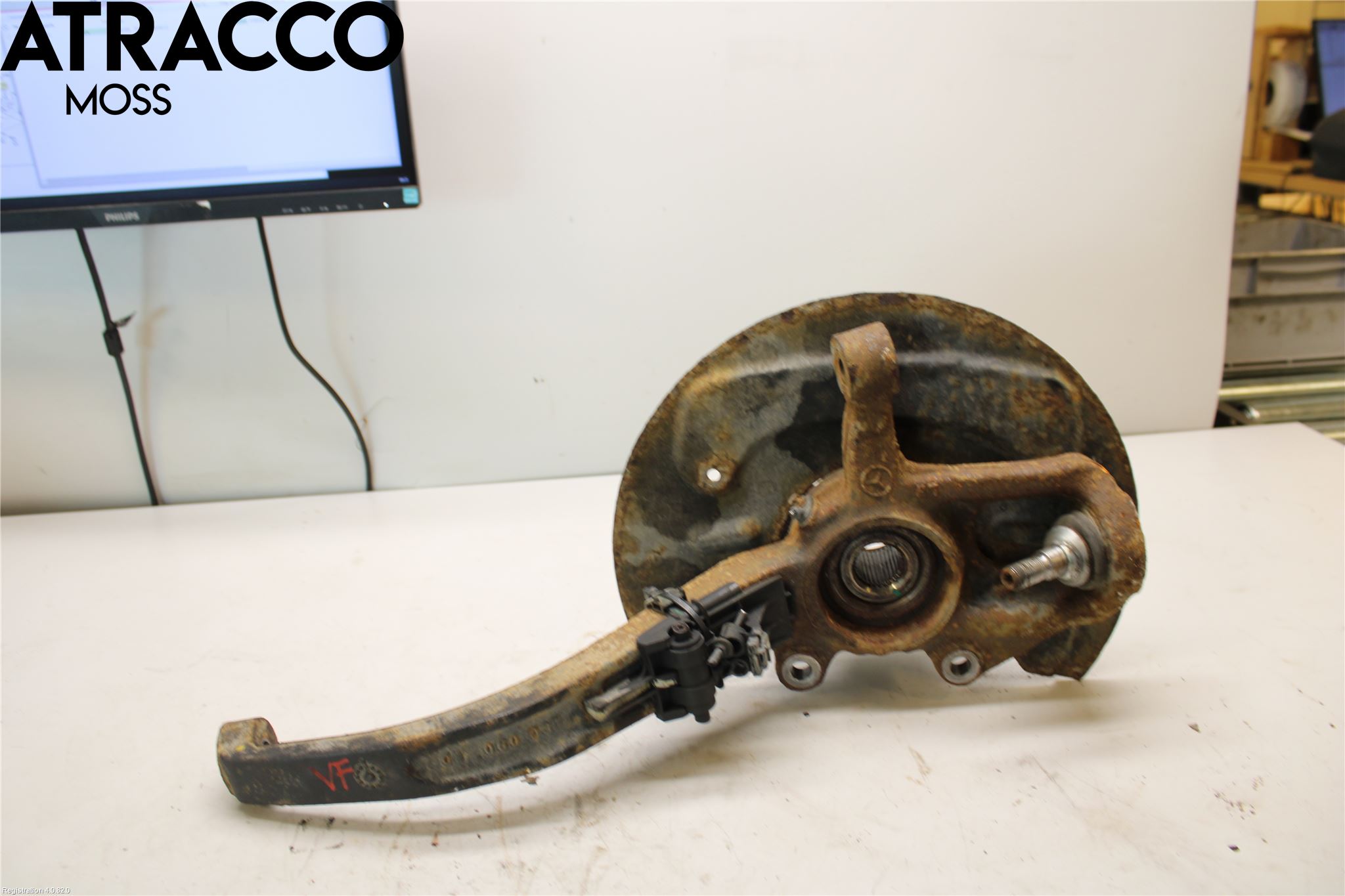 Mercedes-Benz MB GL-KLASS (X164) 06-12 Spindel Vf