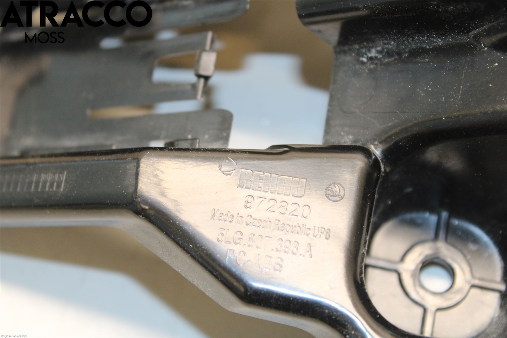 Skoda ENYAQ iV 21- Støtfanger Bak Hjørne Venstre