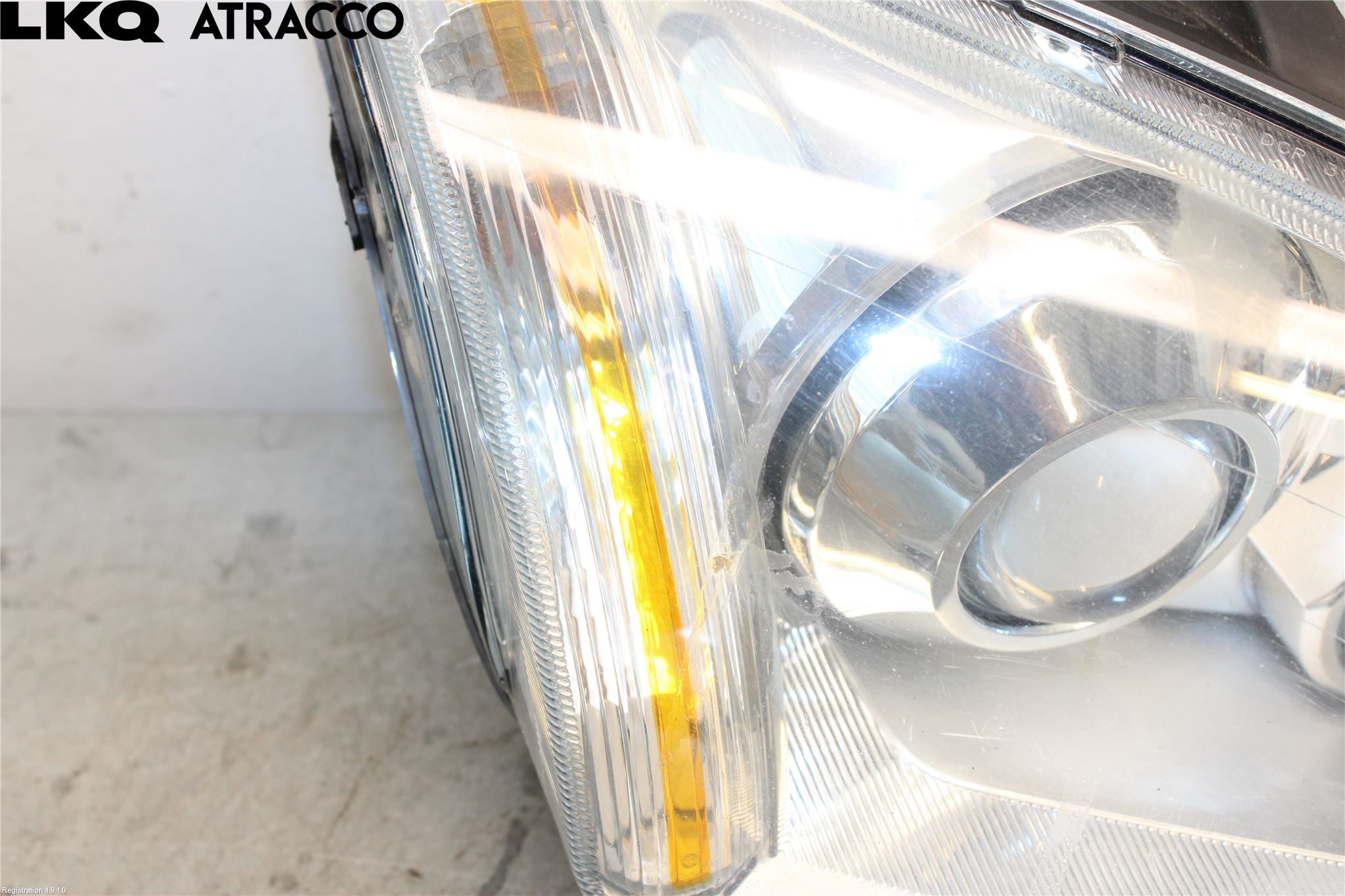 Ford FOCUS     04-07 Frontlykt Høyre