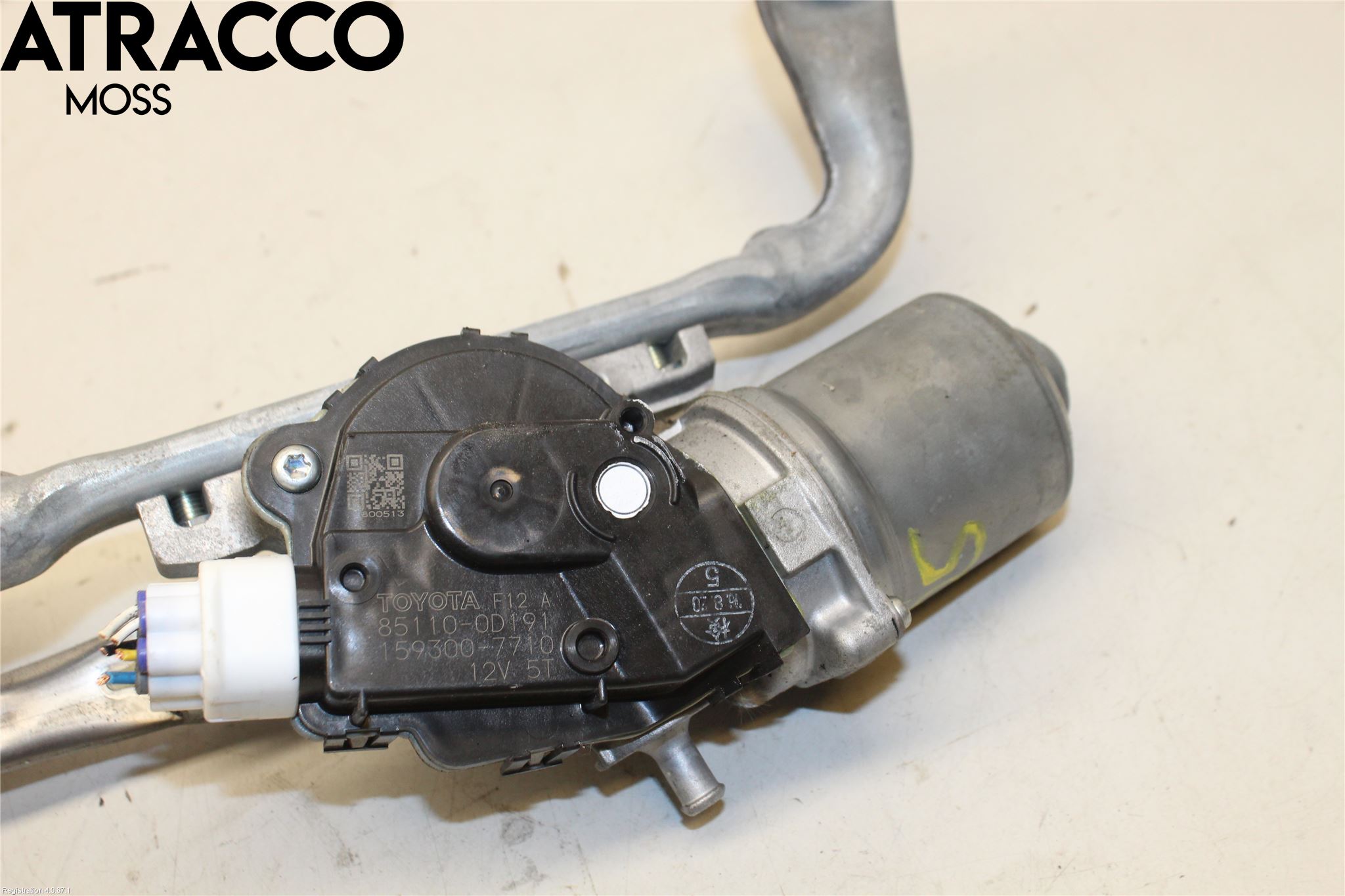 Toyota YARIS XP130 15-20 Viskermotor Frontrute