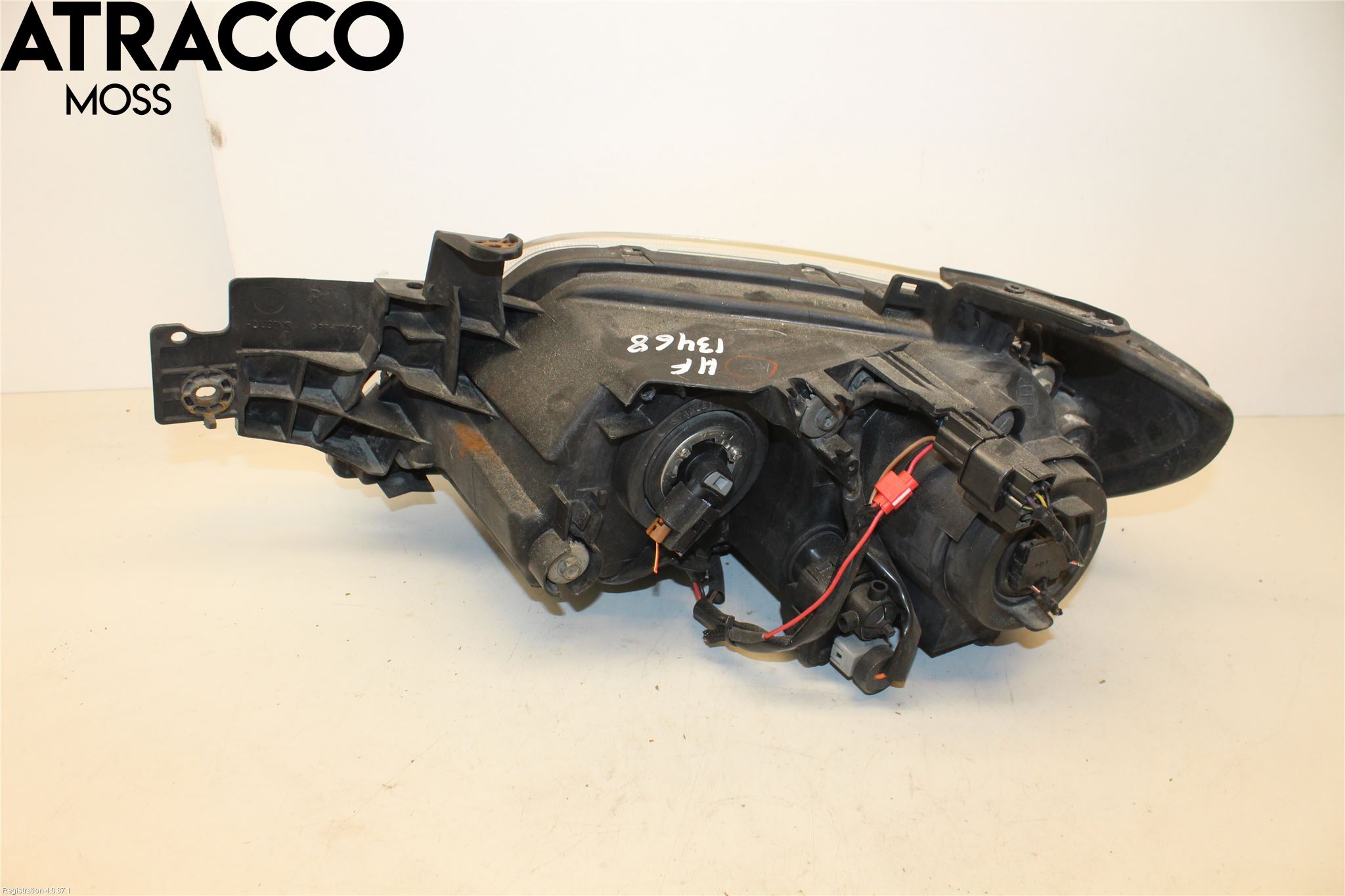 Mitsubishi OUTLANDER 01-07 Frontlykt Høyre