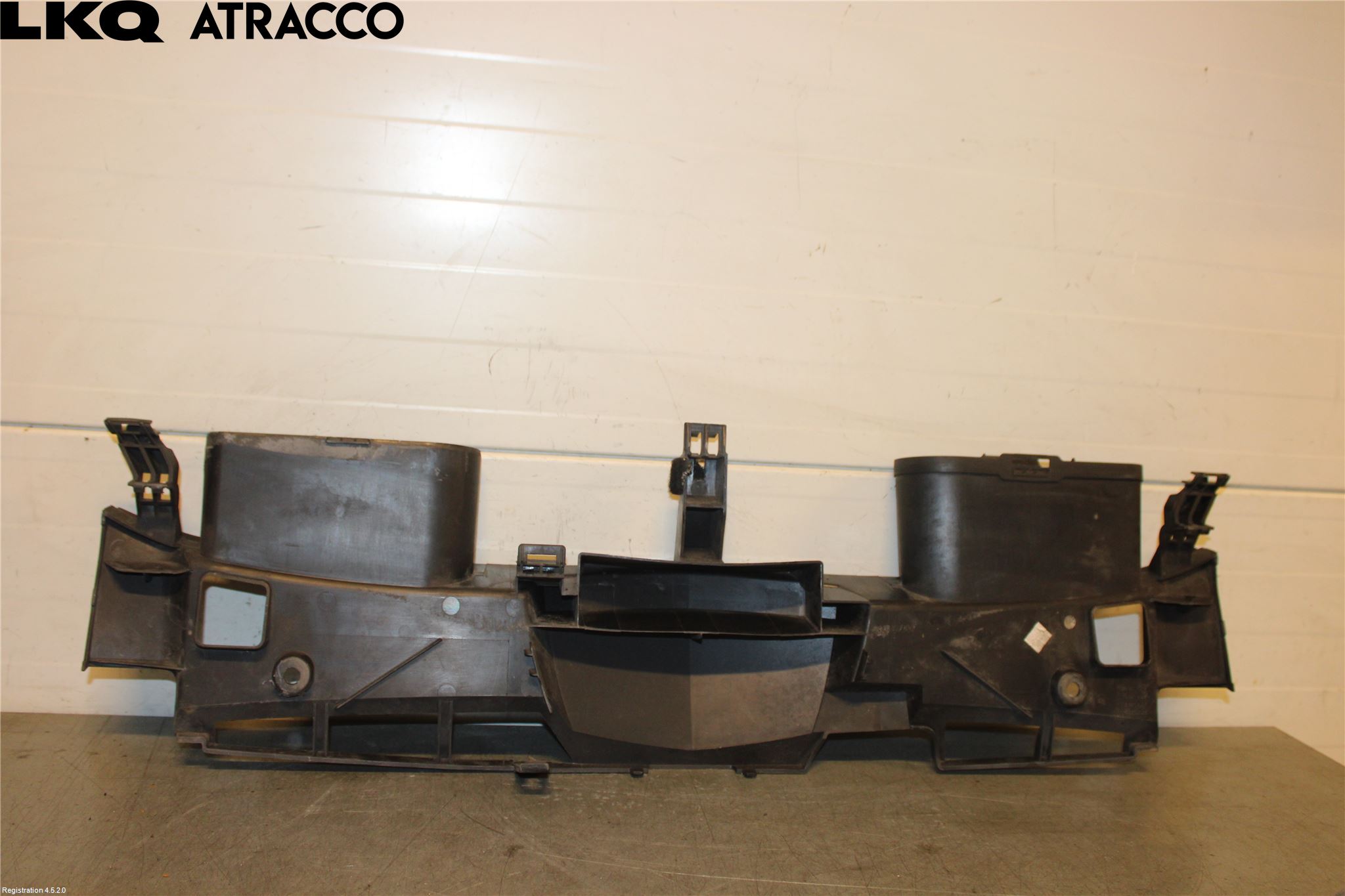 Mercedes-Benz MB E-KLASS (W212) 09-16 Luftstyring Front