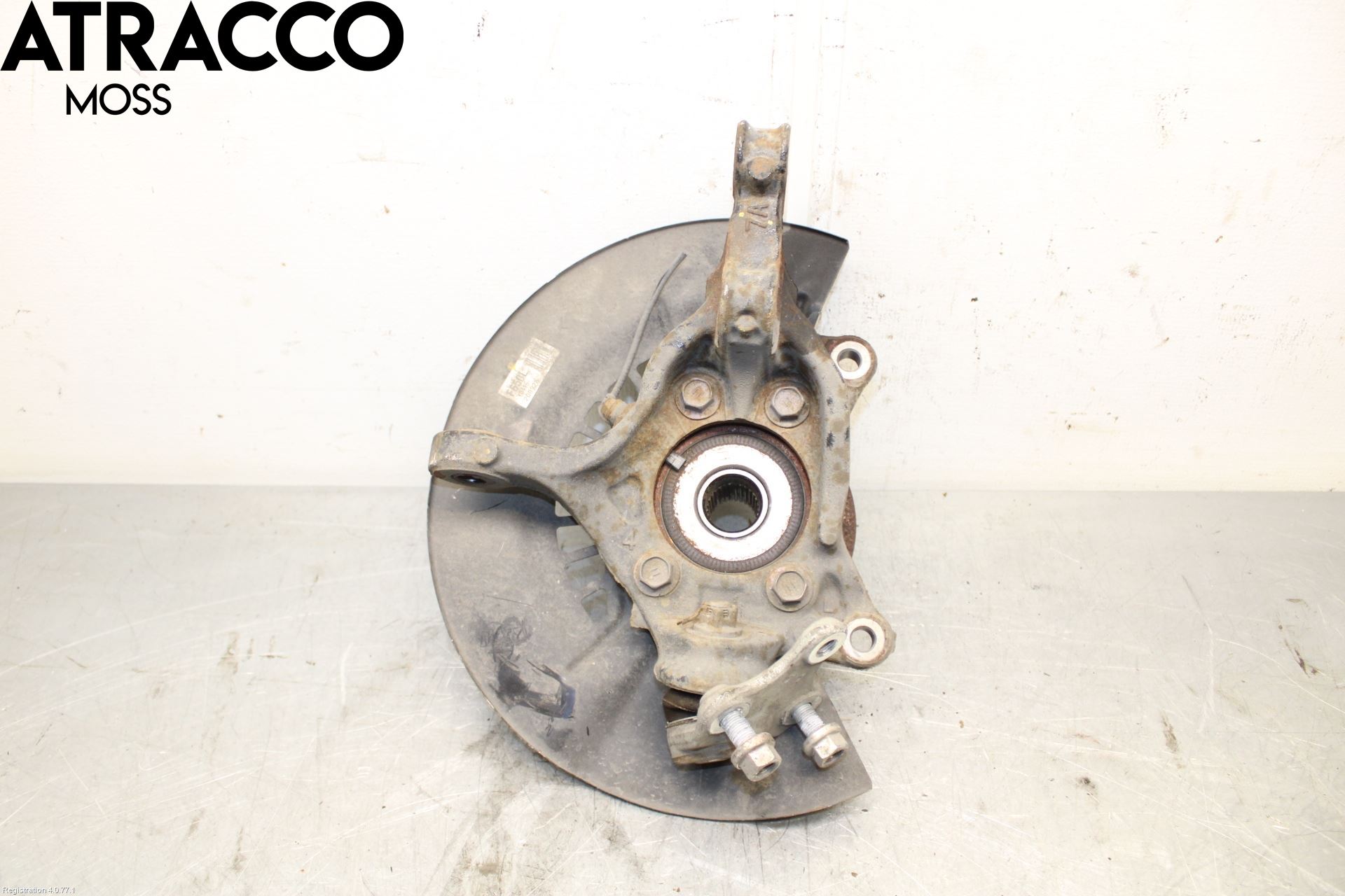 Toyota CAMRY 19-24 Spindel Vf