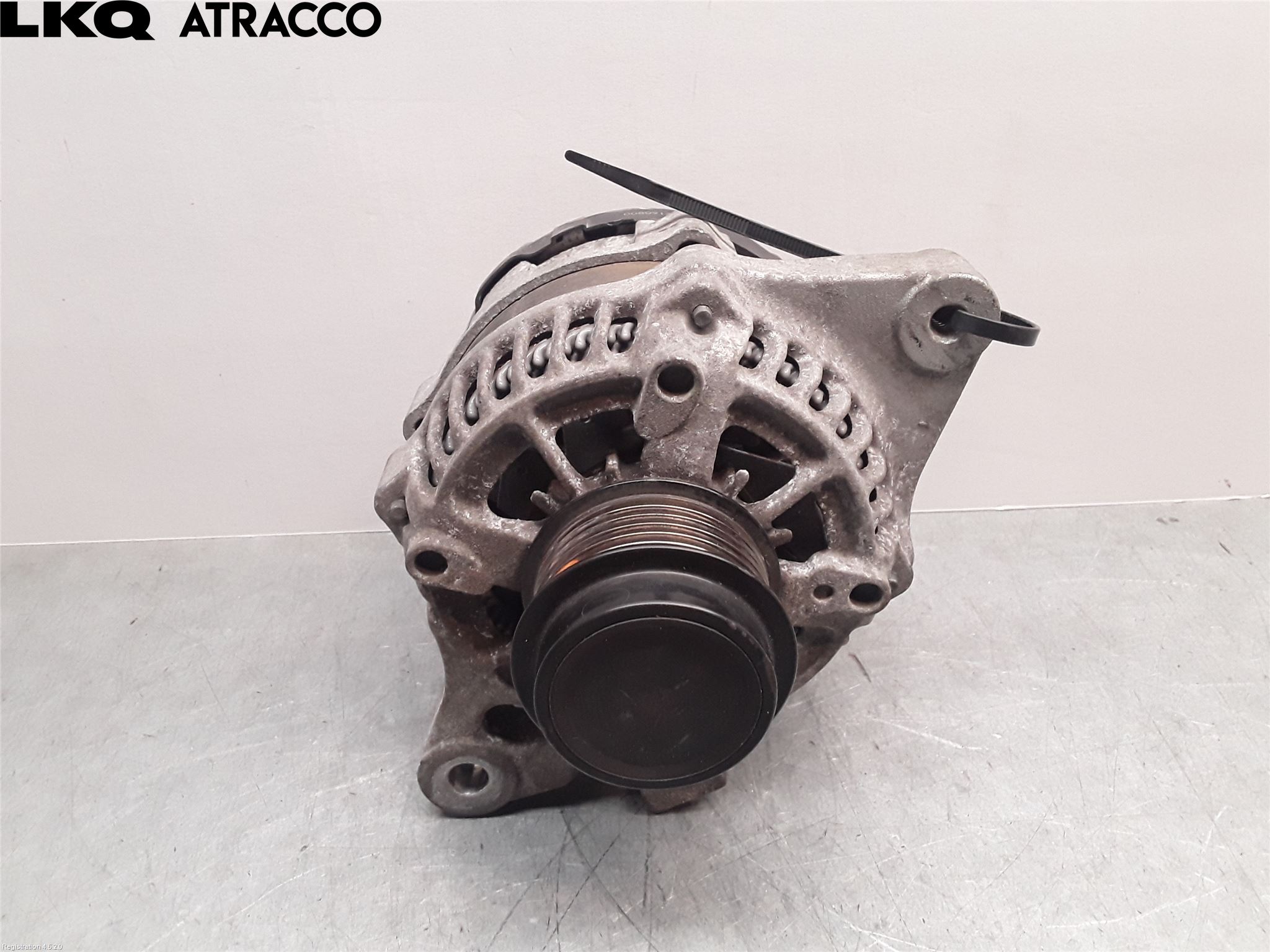 Toyota AVENSIS 09-15 Dynamo