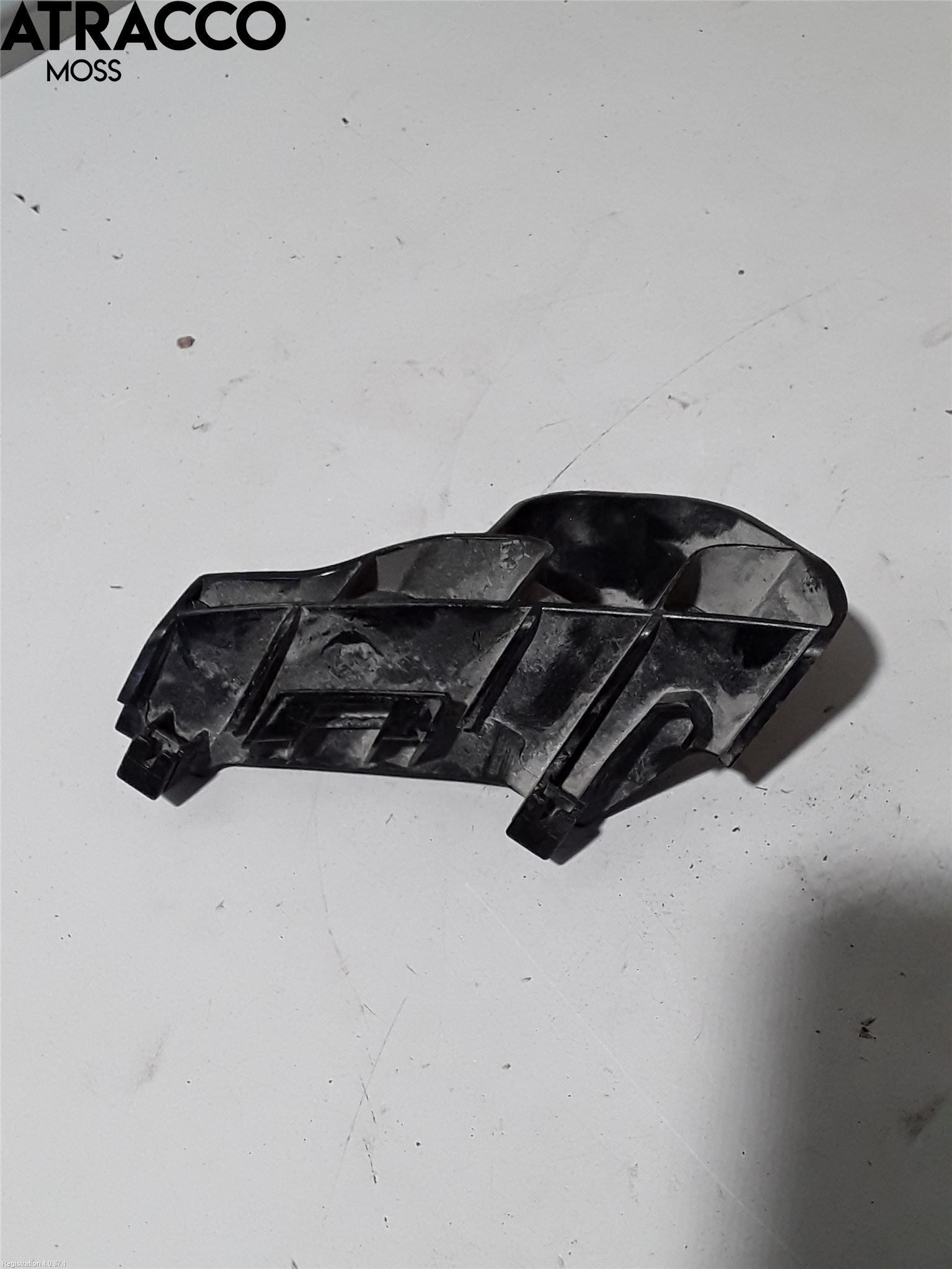 Toyota COROLLA 19- Støtfanger Bak Feste