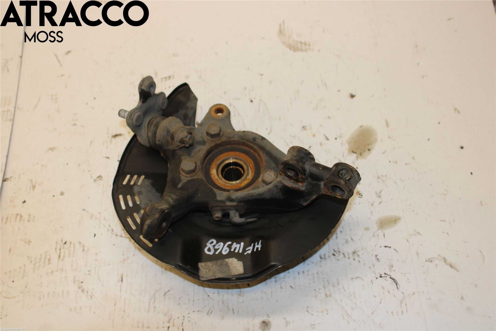 Toyota COROLLA 19- Spindel Hf