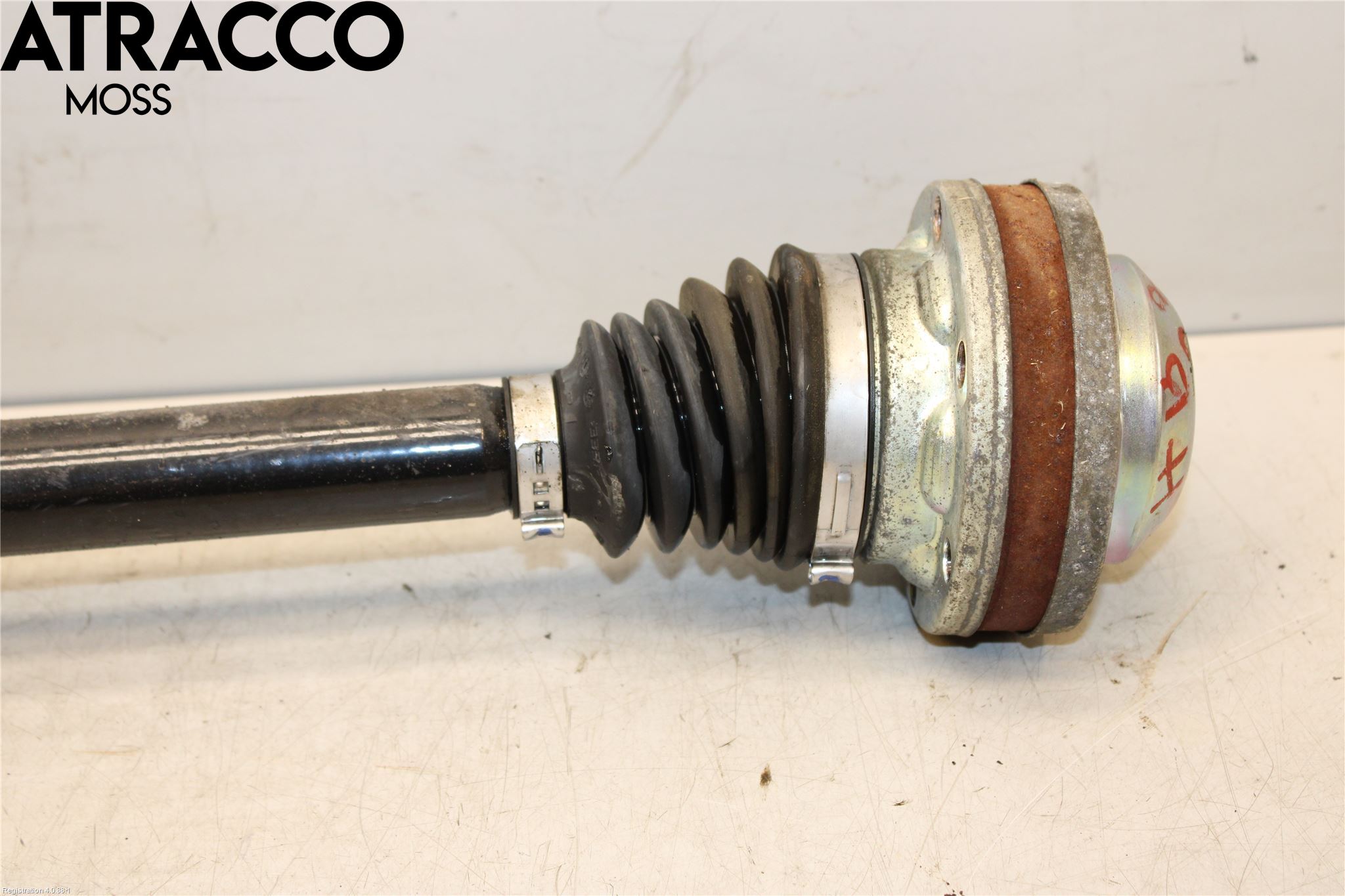 Audi Q5 09-16 Drivaksel Bak Kompl Høyre