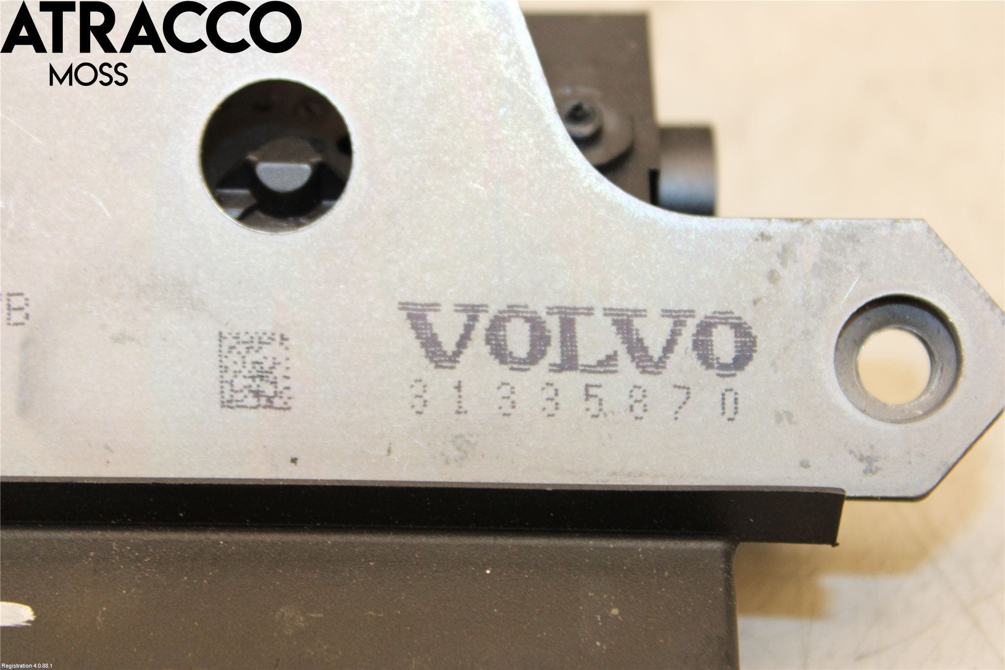 Volvo V40 12-19 Bakluke-Lokk Låsekasse