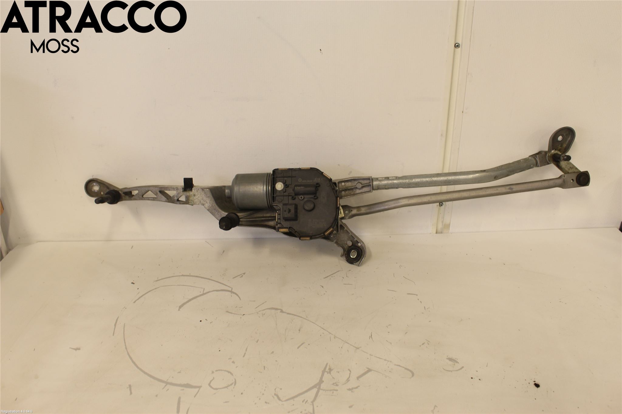 Mercedes-Benz MB E-KLASS (W212) 09-16 Viskermotor Frontrute