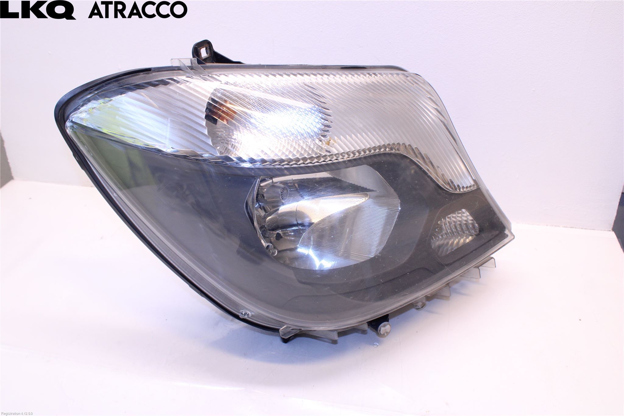 Mercedes-Benz MB SPRINTER (W906) 06-18 Frontlykt Høyre