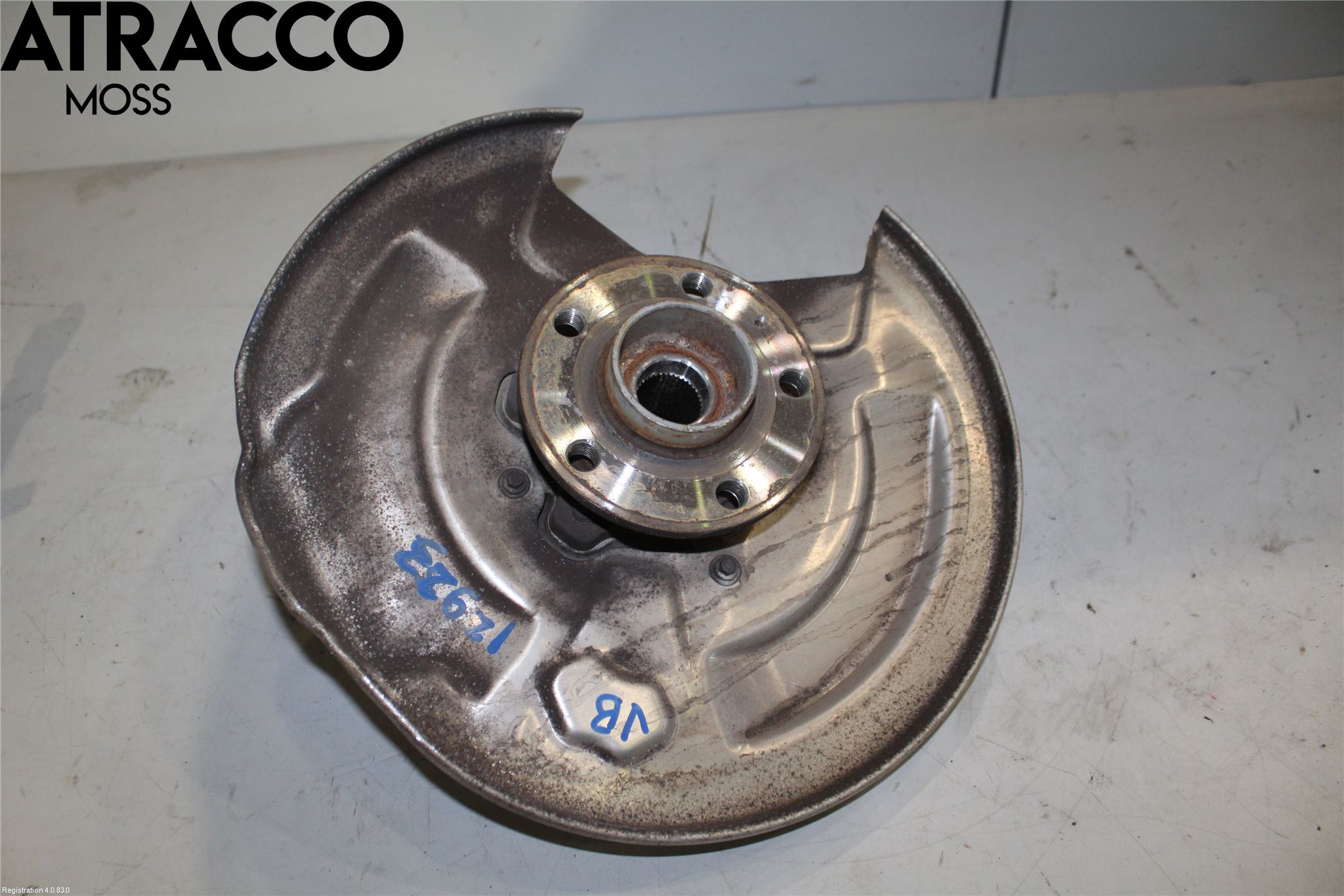 Volvo V90 CROSS COUNTRY 17->> Spindel Vb