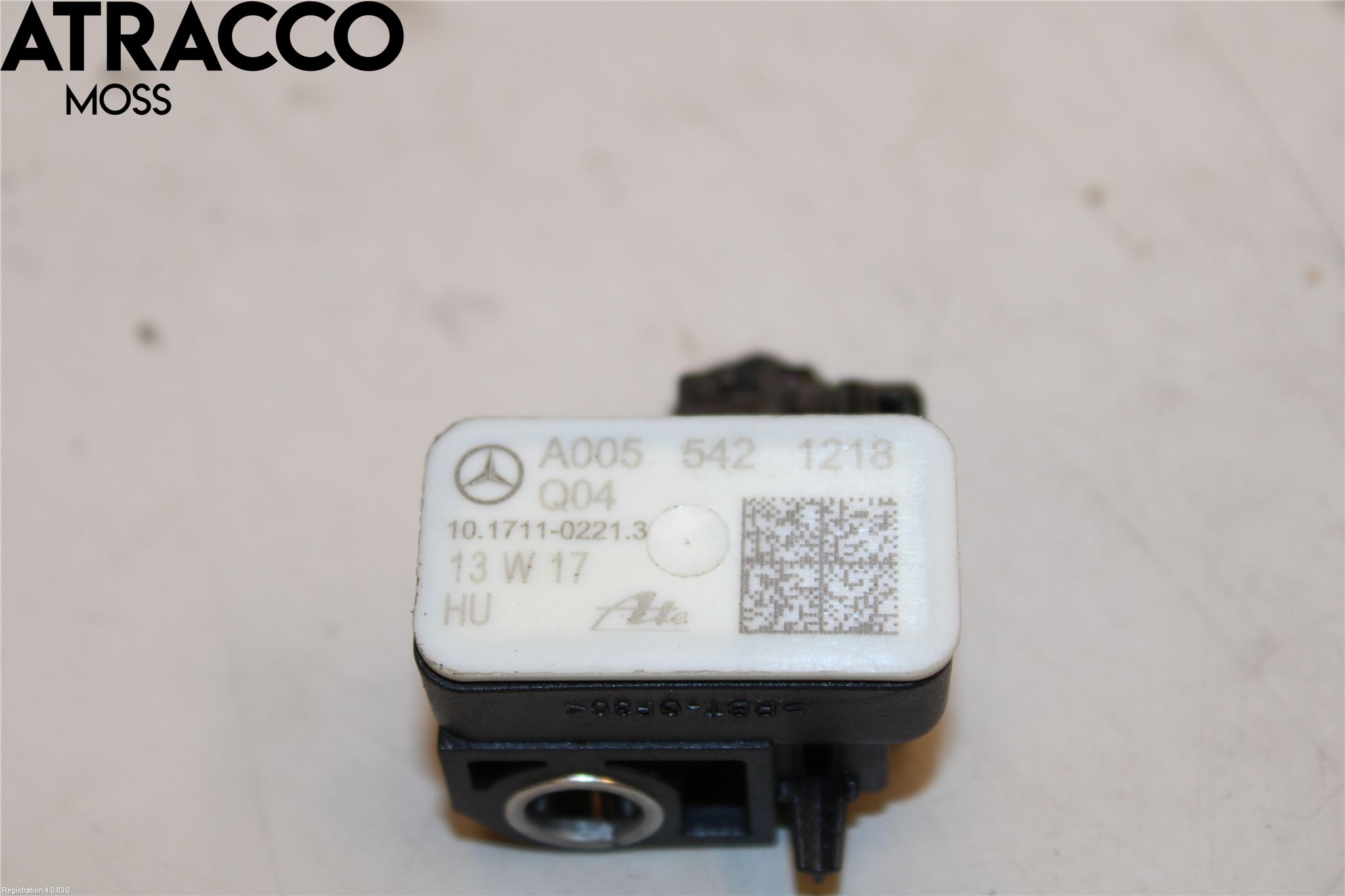 Mercedes-Benz MB E-KLASS (W212) 09-16 Giver Akselerasjon