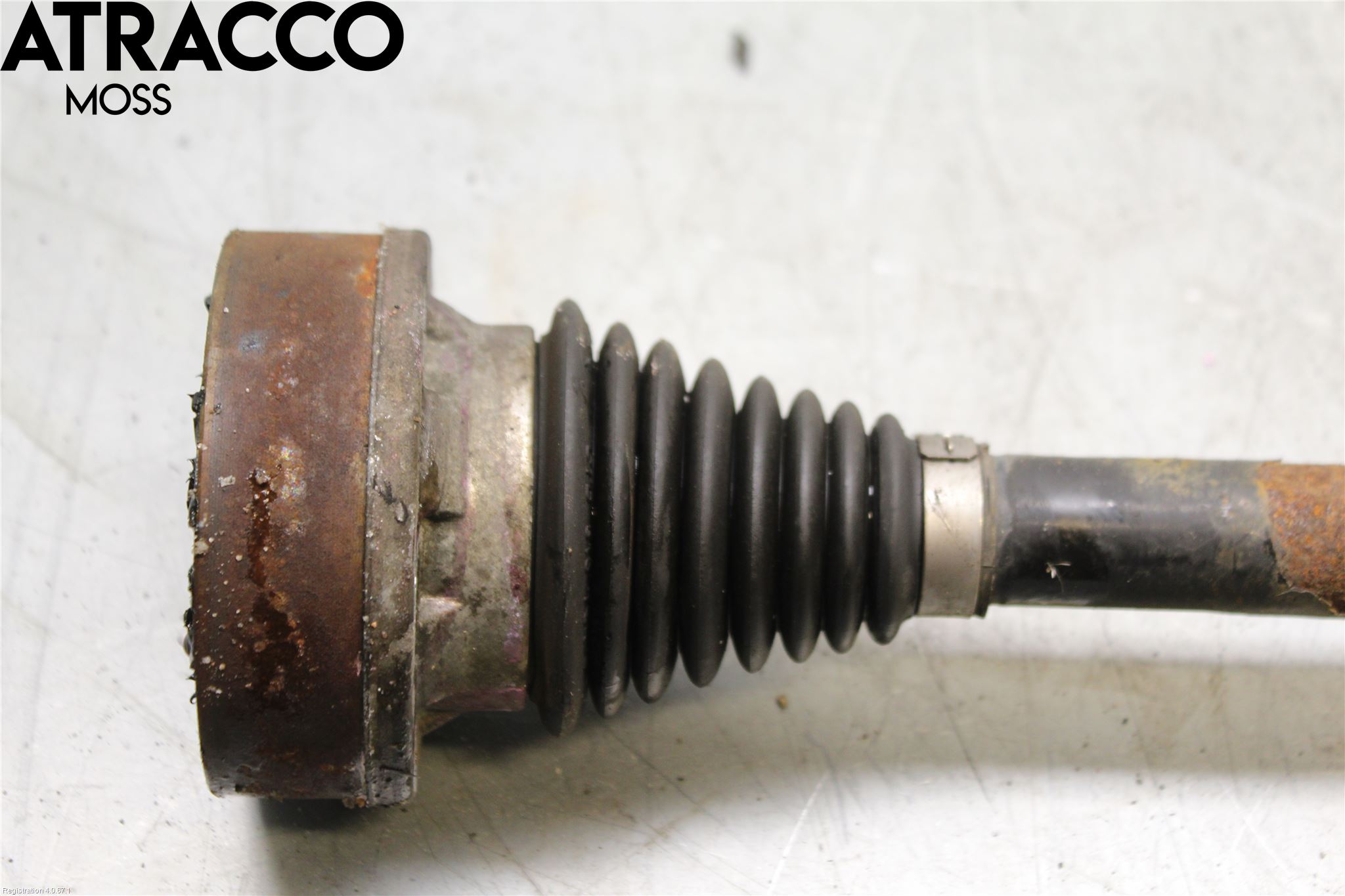 Volkswagen VW GOLF VI 09-13 Drivaksel Foran Kompl Venstre