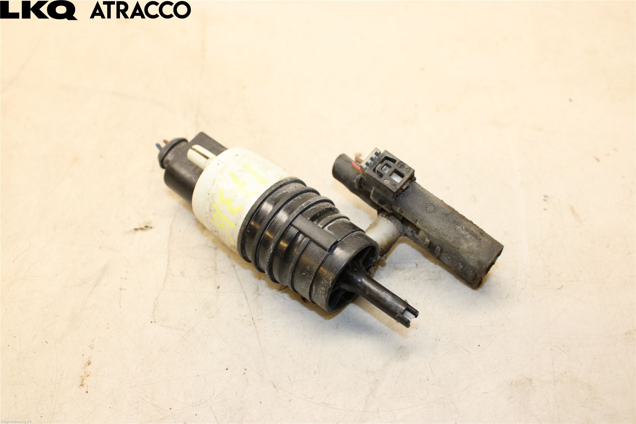 Mercedes-Benz MB C-KLASS (W205) 14-21 Spylerpumpe Frontrute