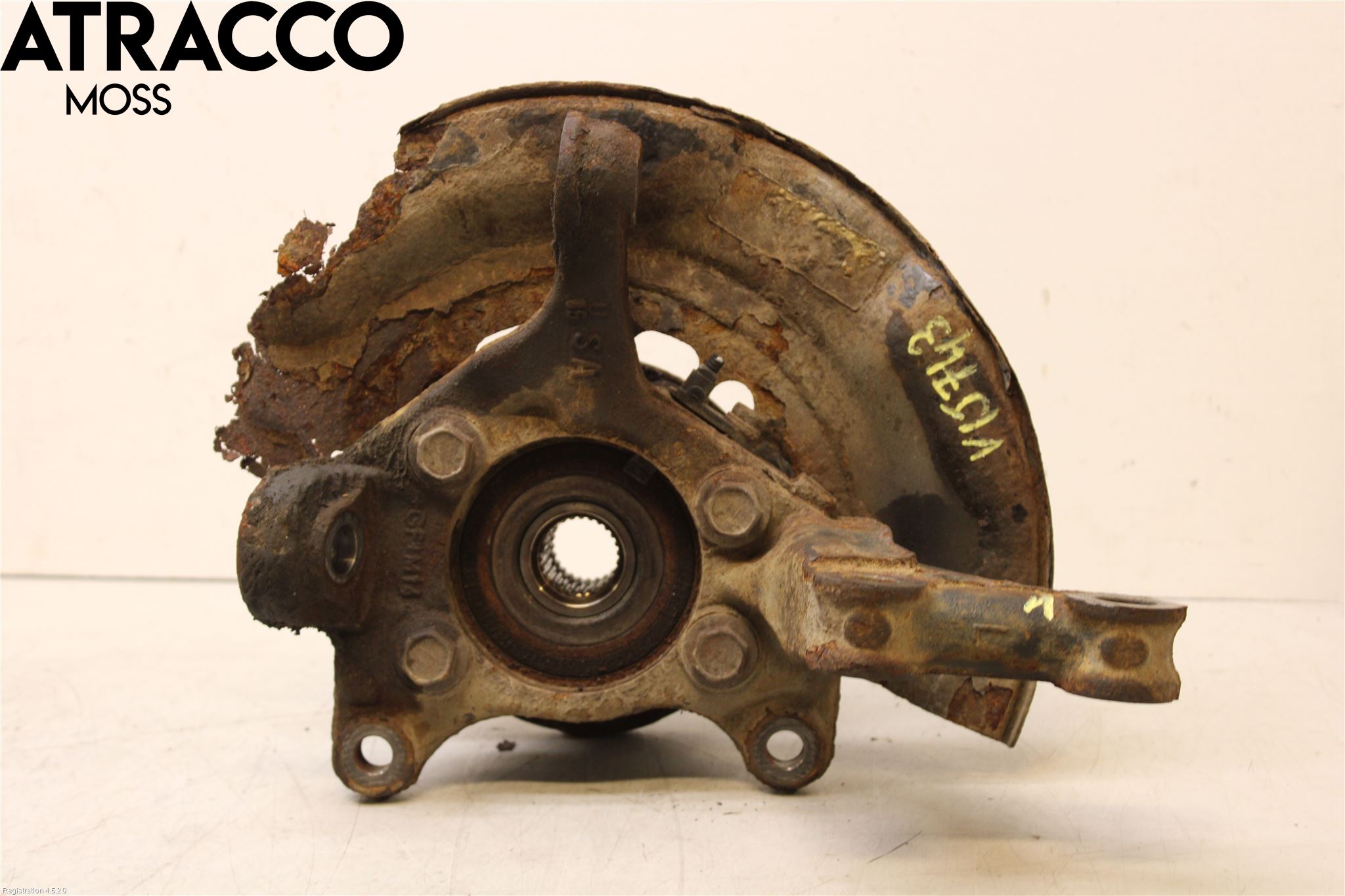 Toyota AURIS 13-19 Spindel Vf