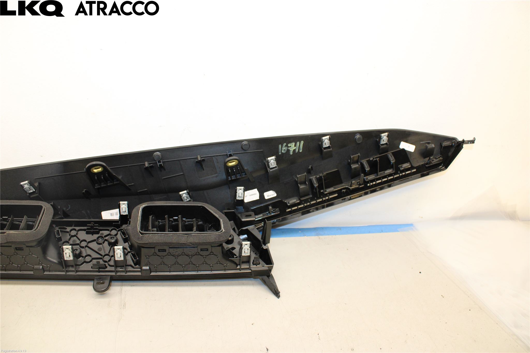 Audi Q4 E-TRON FZ 22- Dashbord Kanal - Dyse