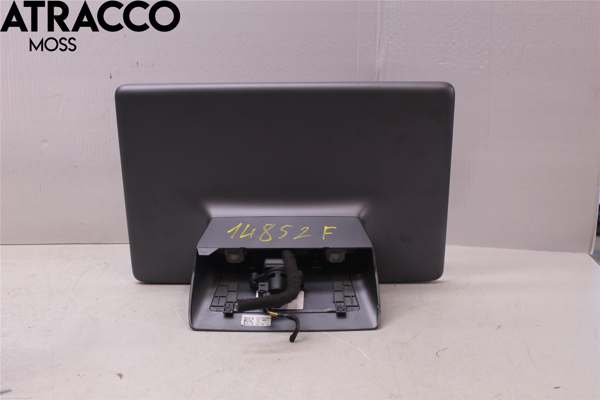 Tesla MODEL Y 21- Multifunktionsdisplay