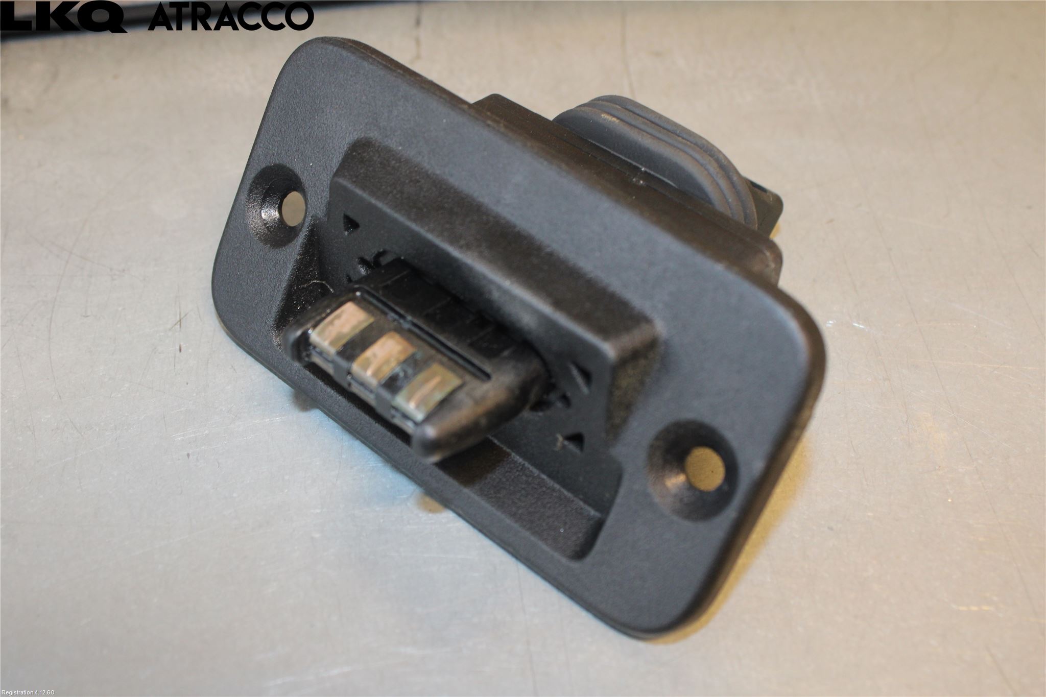 Volkswagen VW CADDY 11-15 Sentrallåsbryter I Dørlås