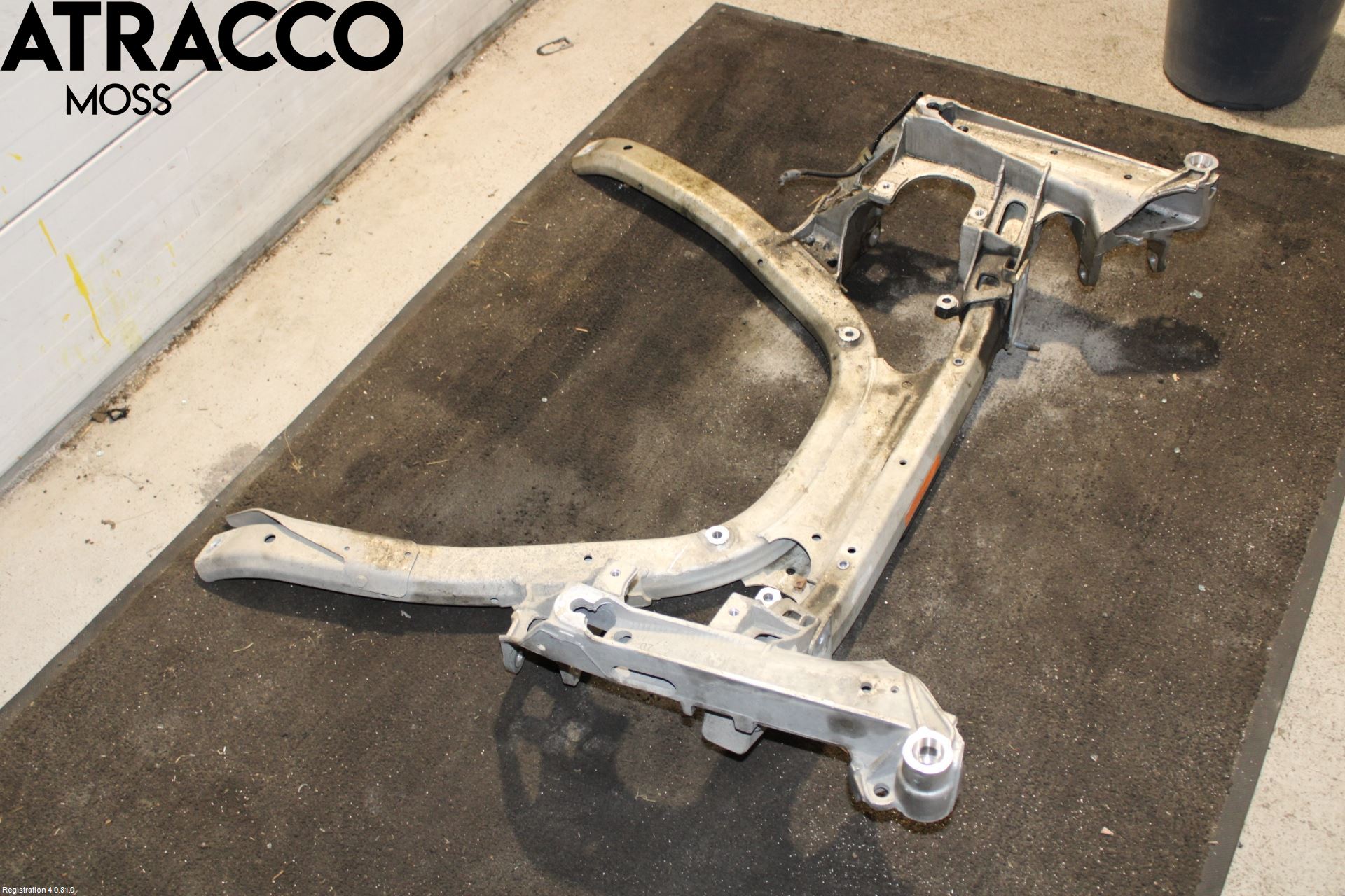 BMW 5 E60/61 Sed/Tou 02-10 Travers Feste