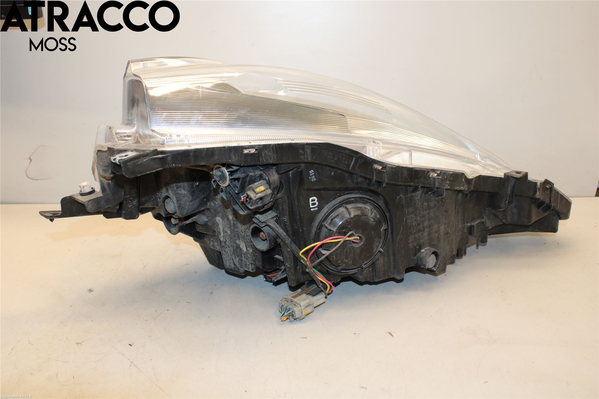 Nissan LEAF 11-17 Frontlykt Venstre