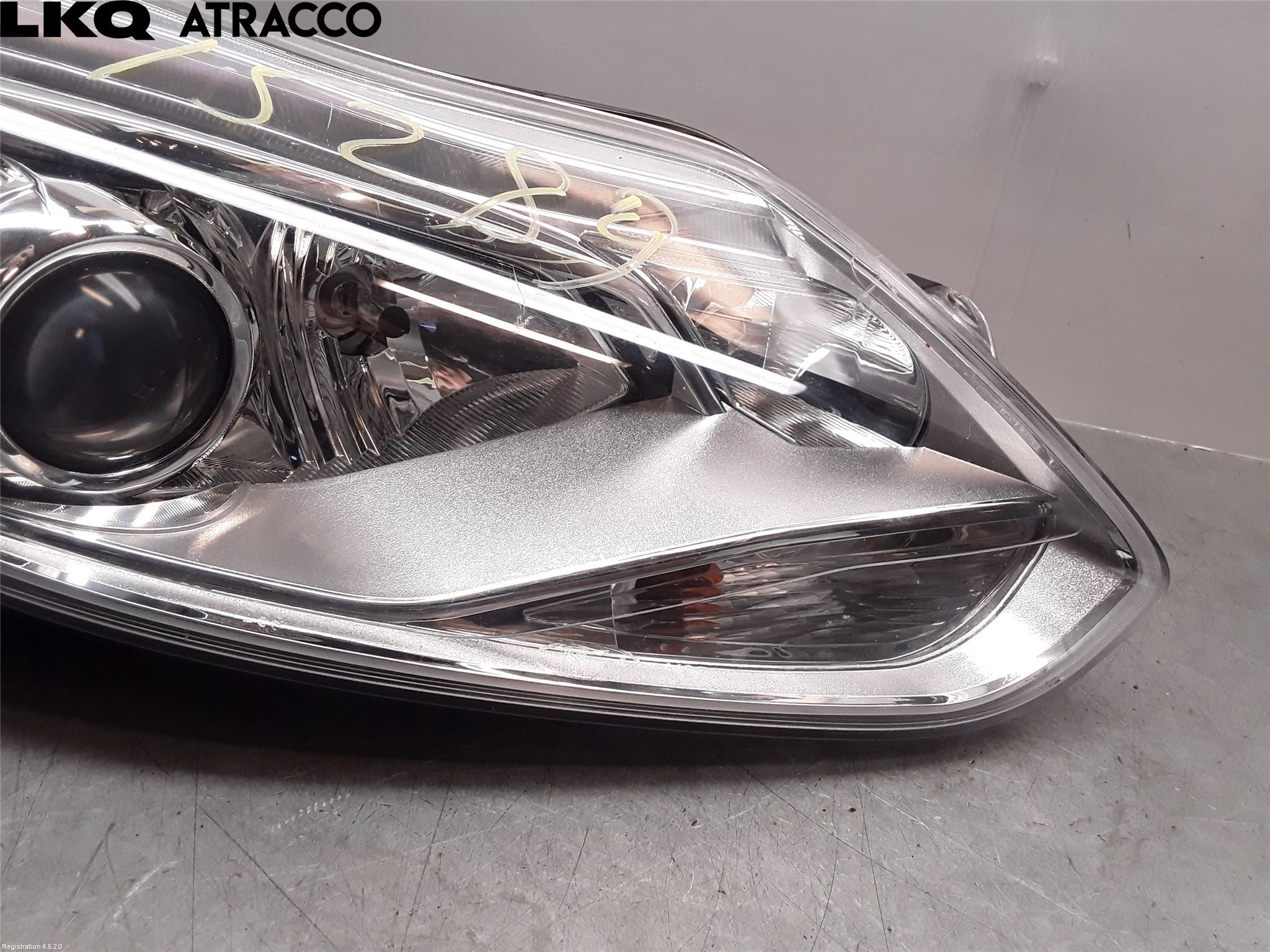 Ford USA ÖVRIGT/DIREKTIMP Frontlykt Høyre