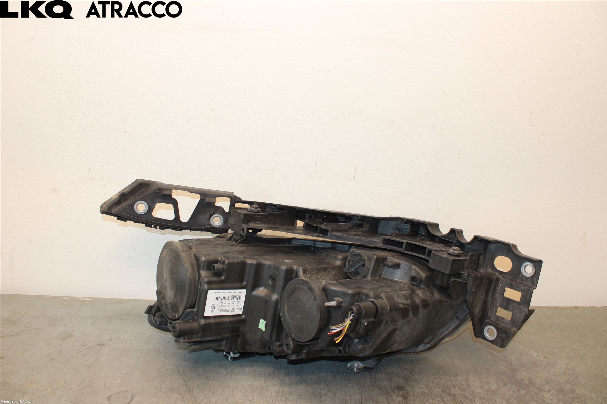 Volkswagen VW POLO 10-17 Frontlykt Høyre