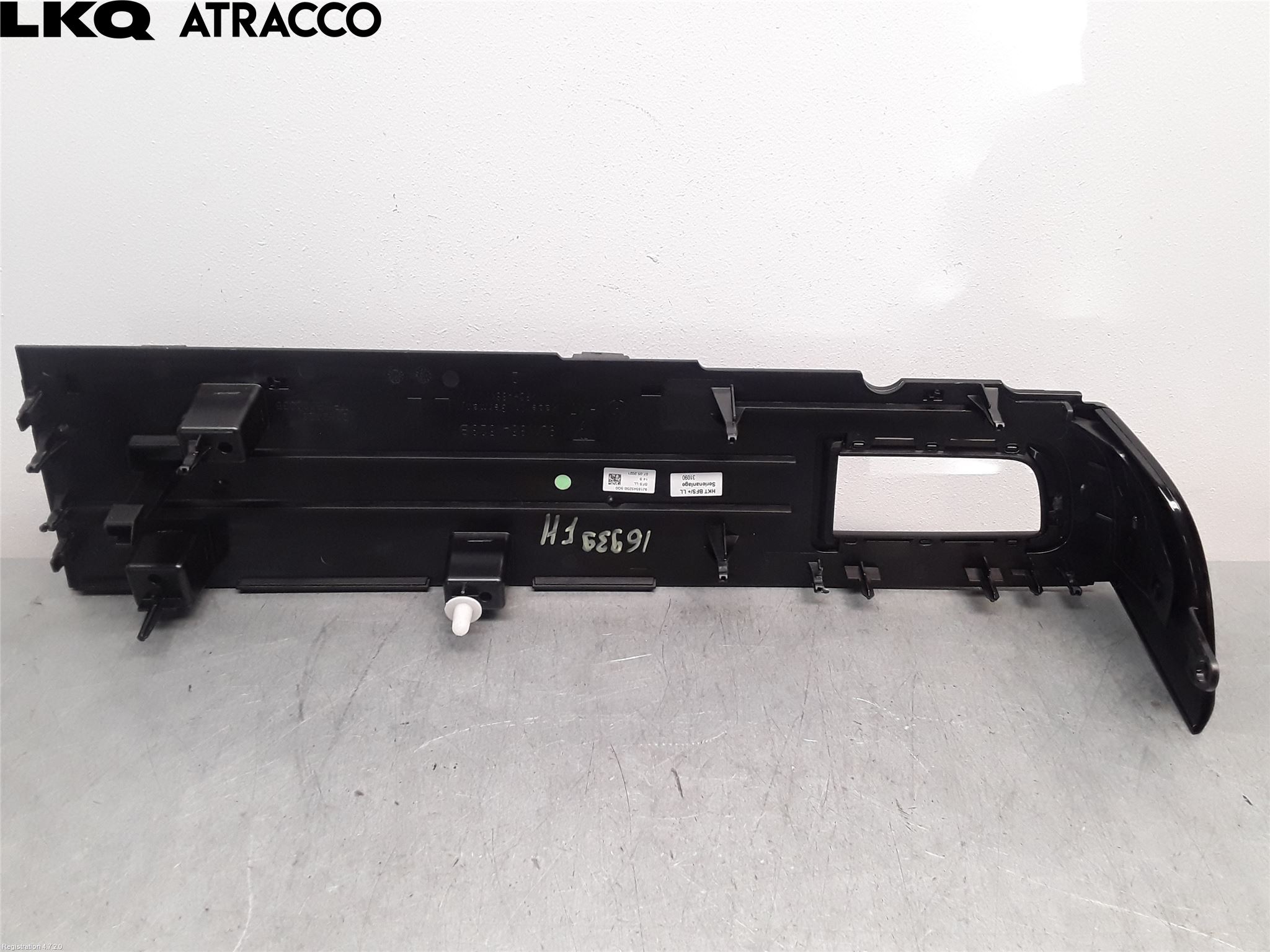 Porsche TAYCAN 20- Innr Dekor Instrbord