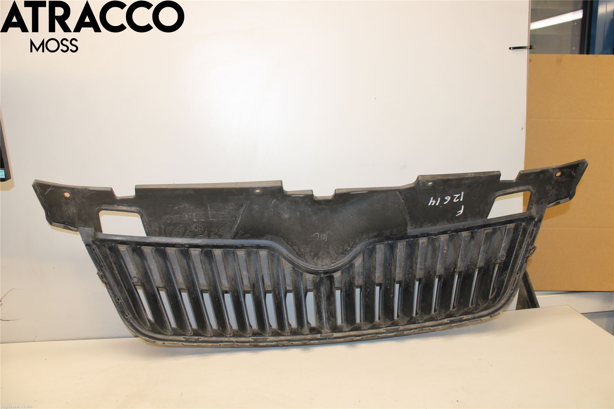 Skoda FABIA 07-14 Grill Komplett