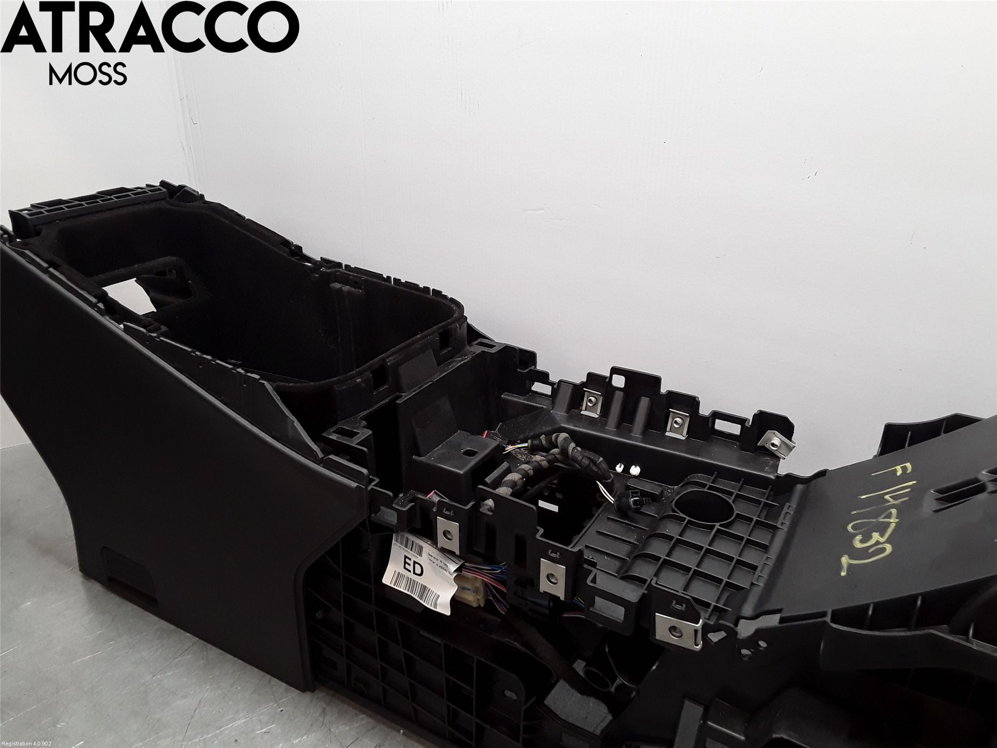 Jaguar I-PACE 18- Innr Konsoll-Lomme