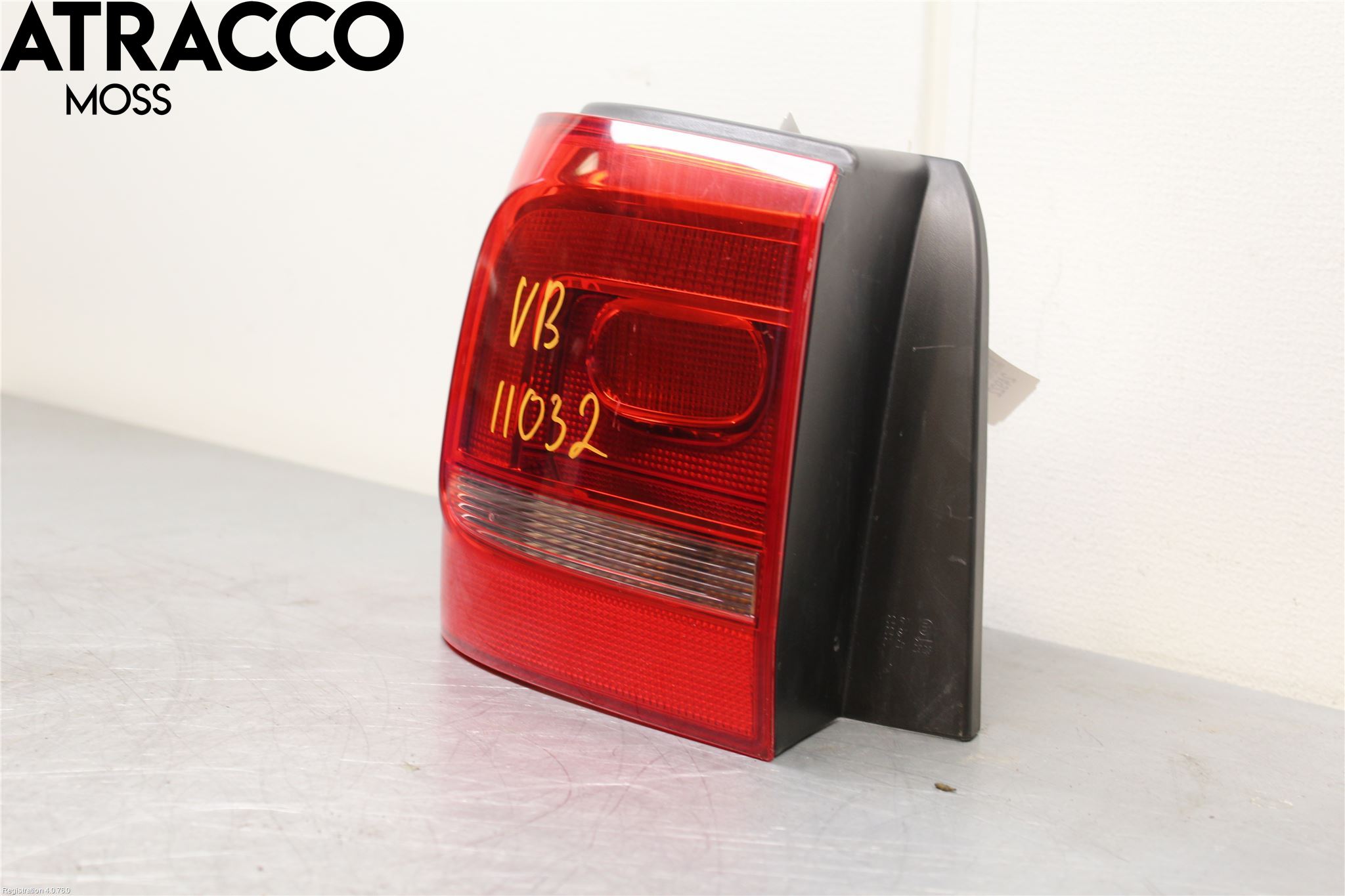 Volkswagen VW TOURAN 10-15 Baklykt Venstre