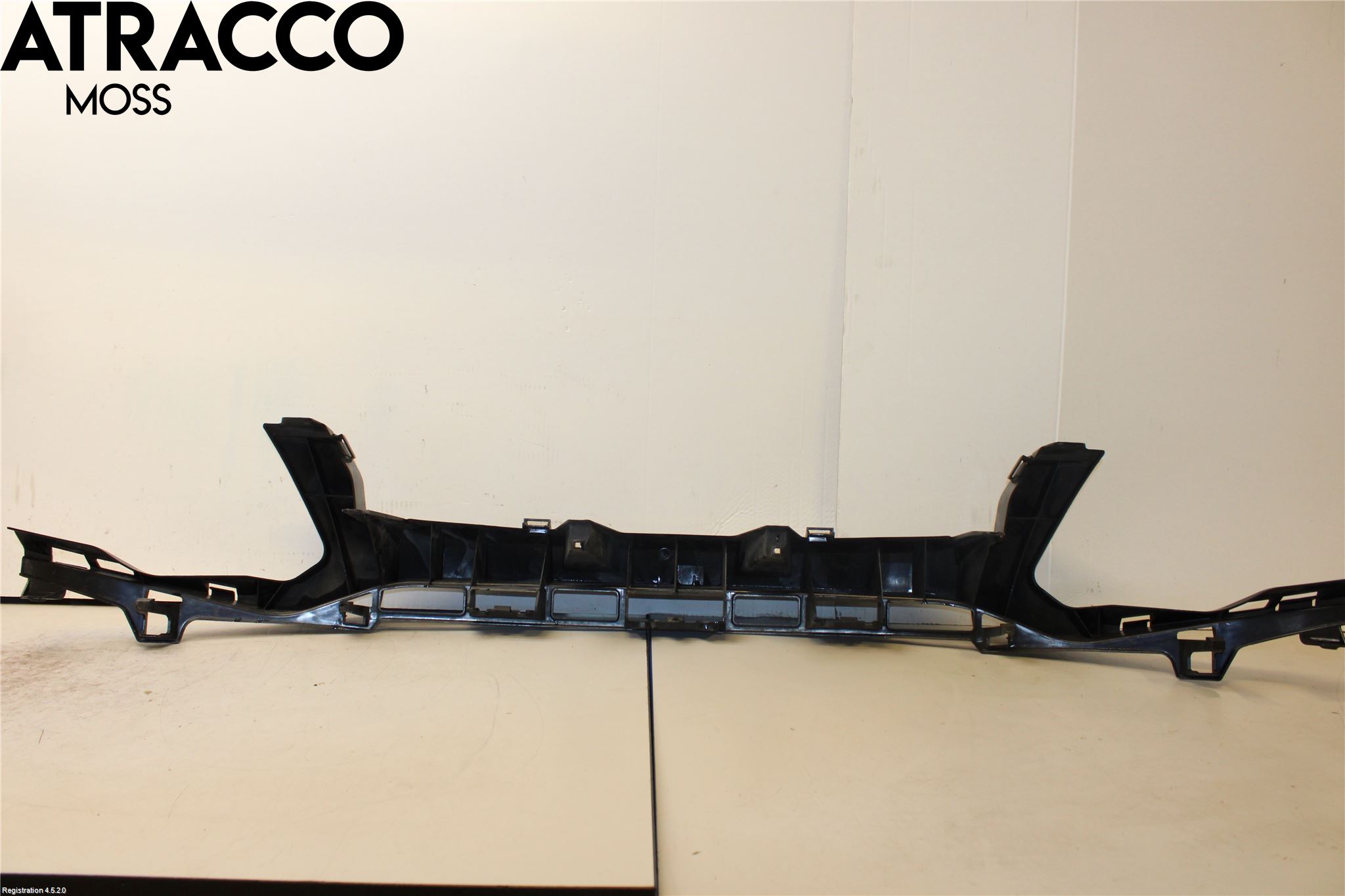 Ford KUGA 08-12 Støtfanger Foran Plastdeksel