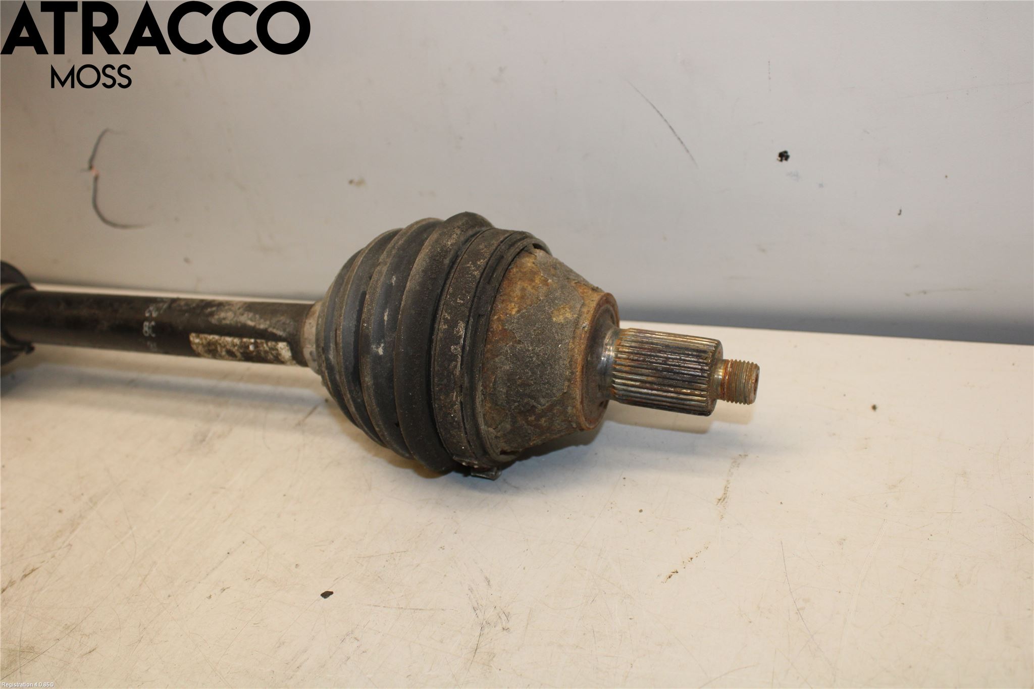 Skoda FABIA 07-14 Drivaksel Foran Kompl Venstre